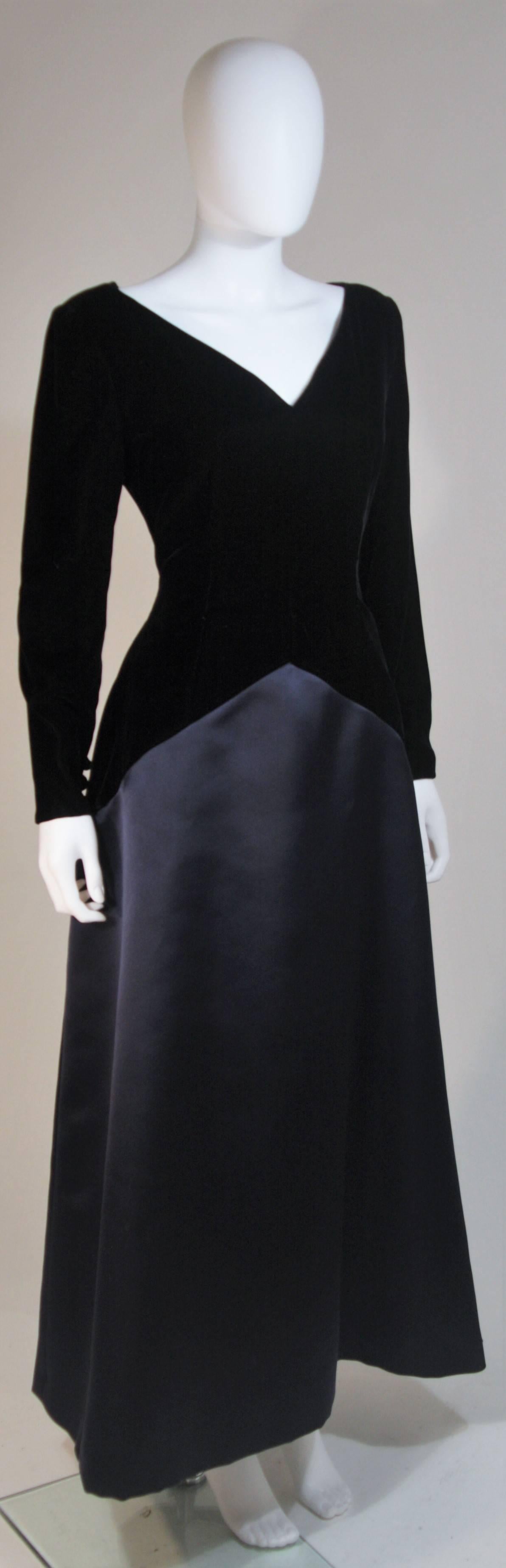 BILL BLASS Circa 1980's-1990's Velvet and Navy Satin Contrast Gown Size 12 In Excellent Condition For Sale In Los Angeles, CA