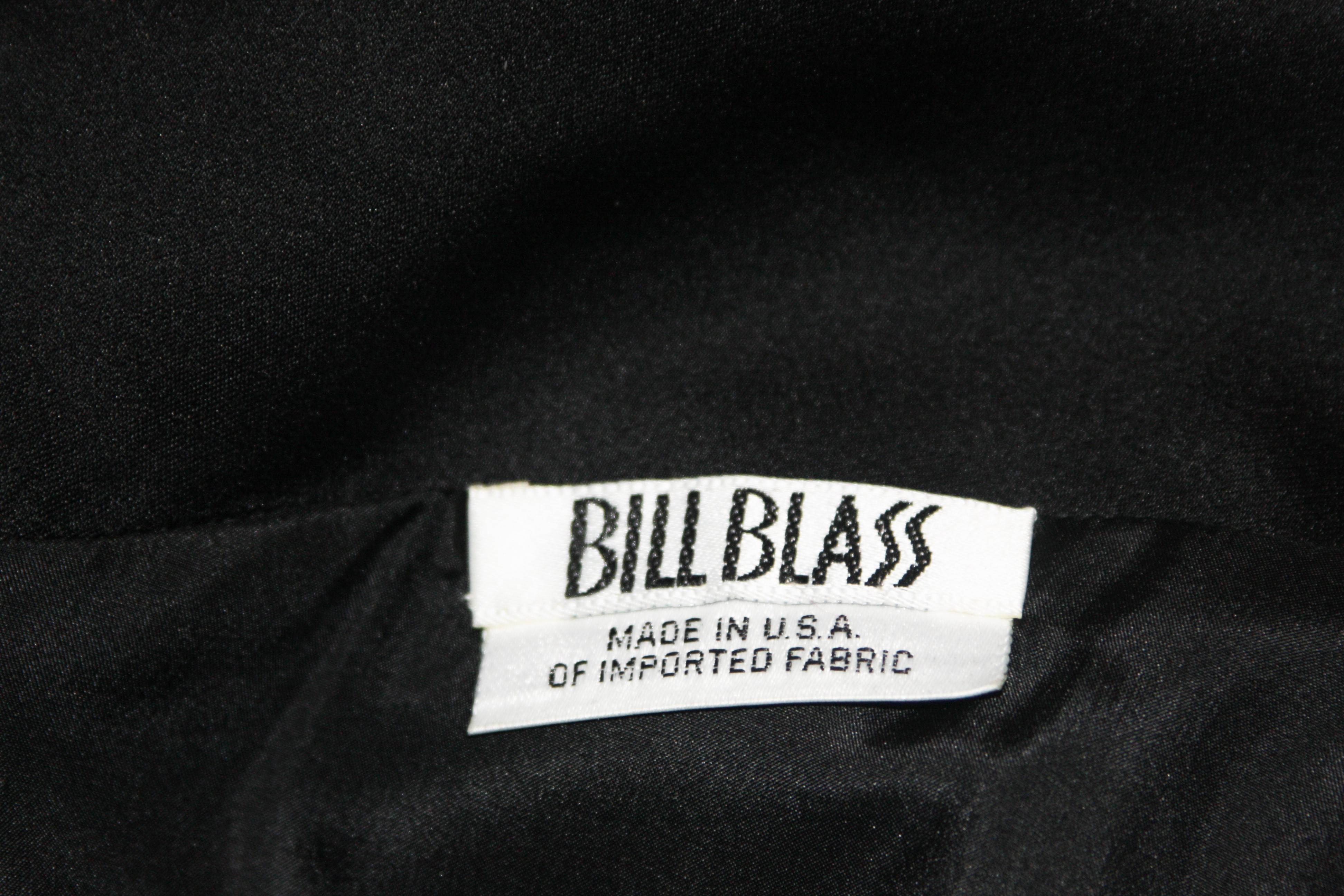 BILL BLASS Circa 1980's-1990's Velvet and Navy Satin Contrast Gown Size 12 For Sale 3