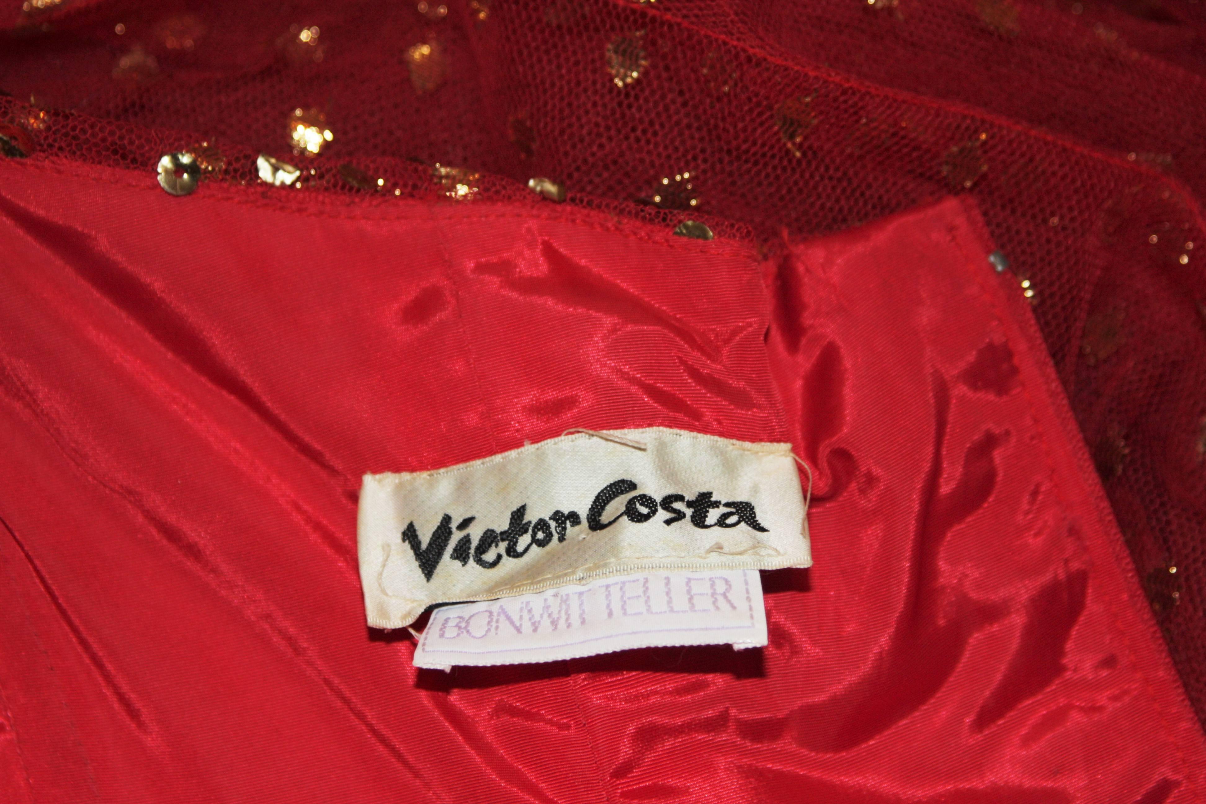 VICTOR COSTA Red Layered Mesh Gown with Gold Sequins Size 8 For Sale 1