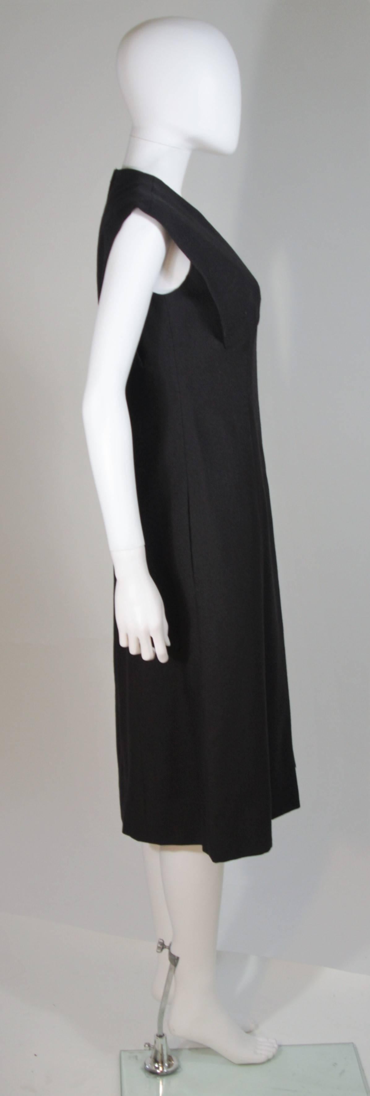 MOLLIE PARNIS 1960's Black Linen A-Line Shift Dress Size 10 For Sale 1