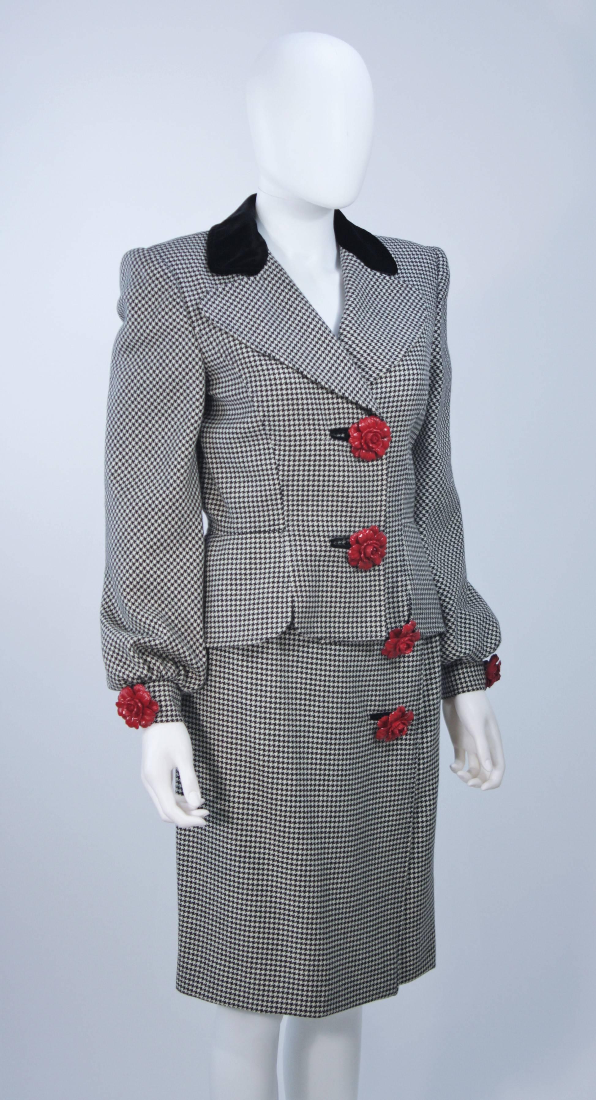 Women's VALENTINO 1980's Rose Button Black and White Houndstooth Skirt Suit Size 8