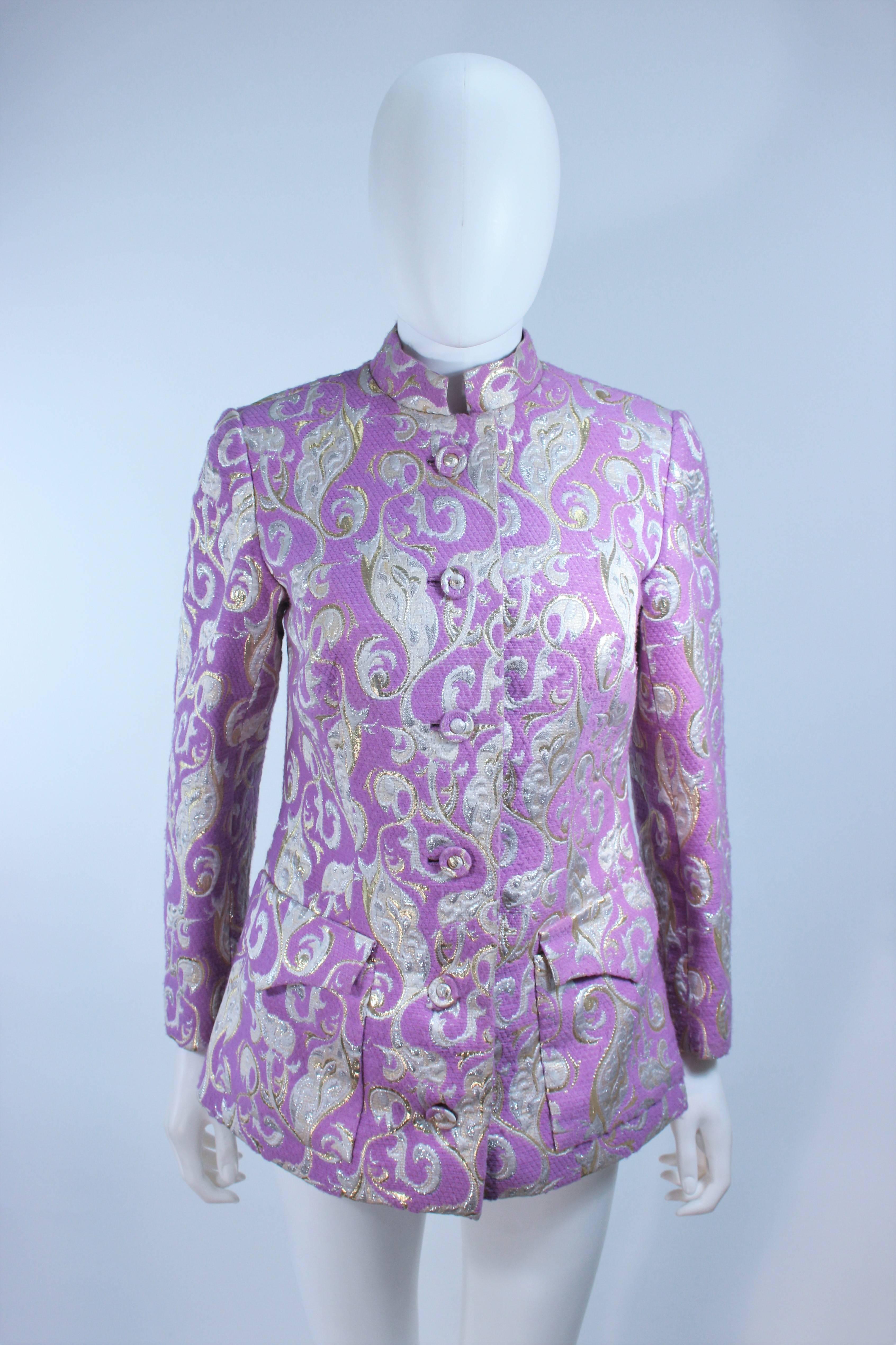 Completo in broccato metallico di lana viola anni '60 con maxi gonna taglia 10 in vendita 3