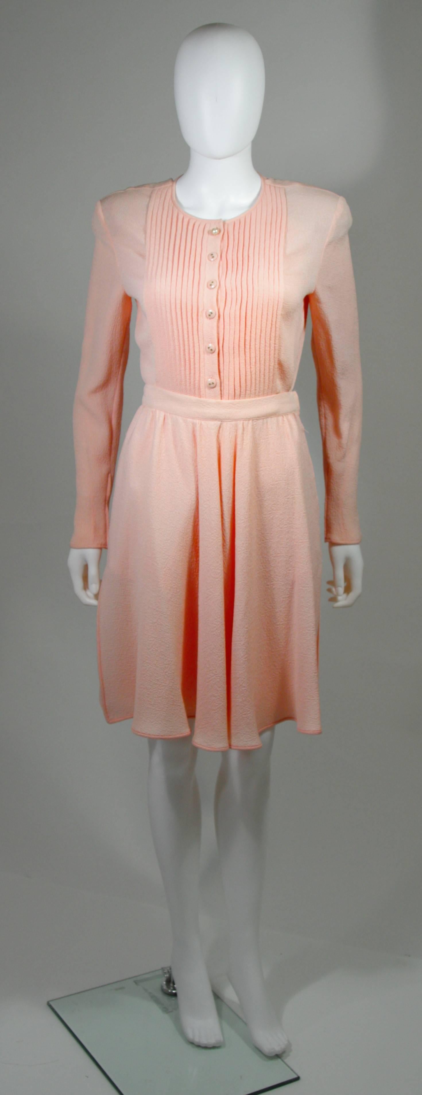 Valentino Gonna a pieghe in seta rosa Taglia 6 8 In condizioni ottime in vendita a Los Angeles, CA