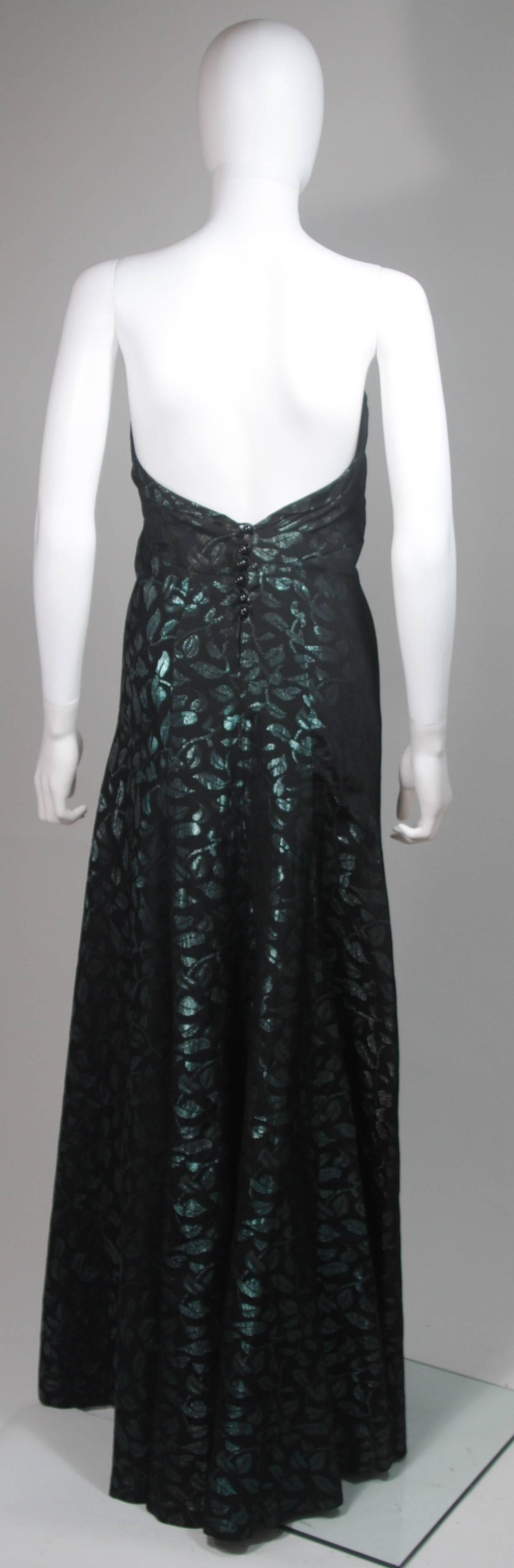 Robe de soirée noire vintage des années 1950 avec motif de feuilles vertes iridescentes et bleues en vente 2