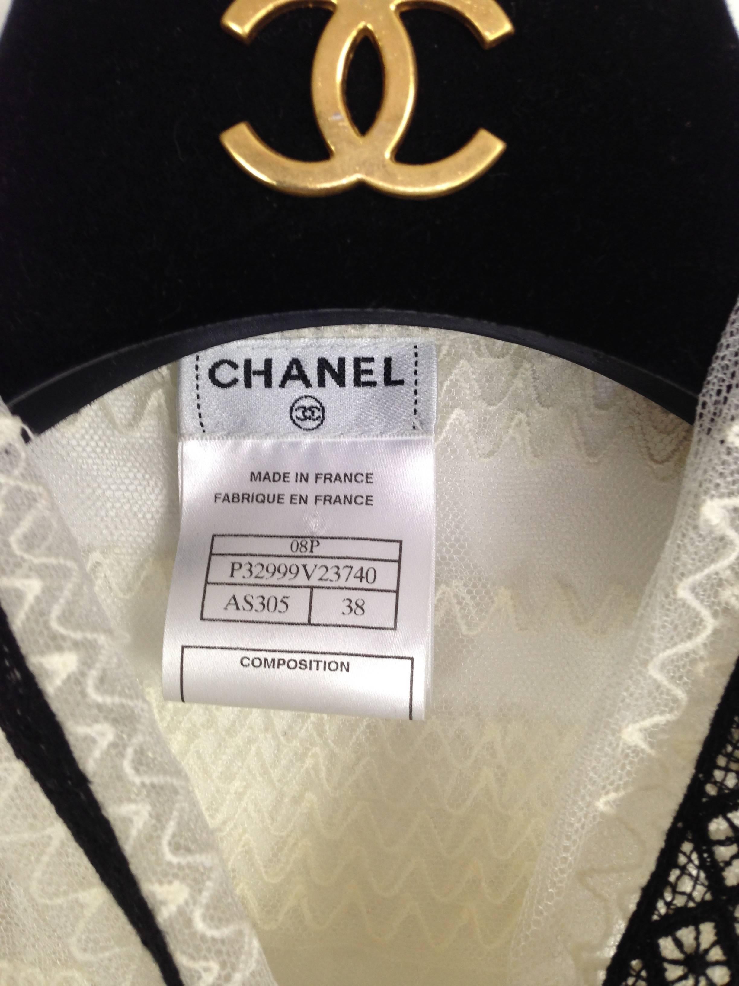 Chanel 2008P Black & White 3-Piece Lace Jacket, Blouse & Skirt Ensemble Lace  38 For Sale 5