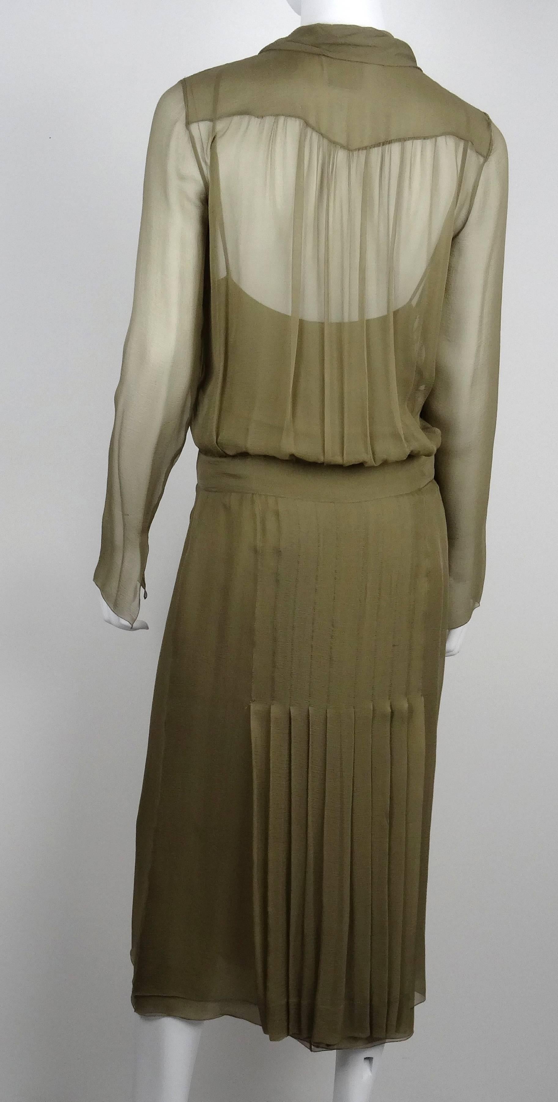 Chanel 2004A Taupe 1920s Style Pleated Sheer Silk 3/4 Length Dress With Bow FR38 In Excellent Condition For Sale In Portland, OR