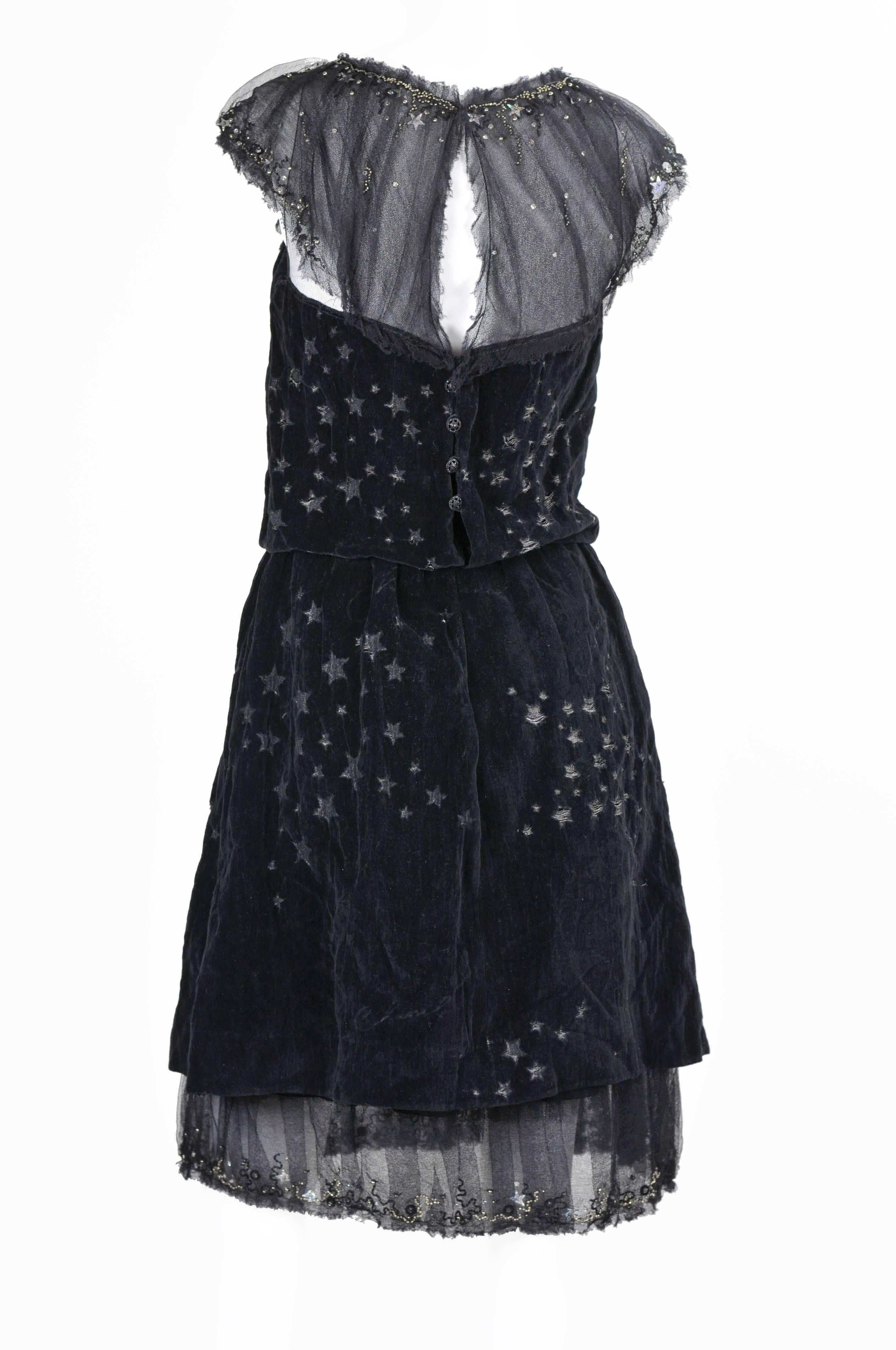 Chanel 2007A Demi Couture  Black Velvet Evening Dress w/ Beading and Stars FR 34 In New Condition For Sale In Portland, OR