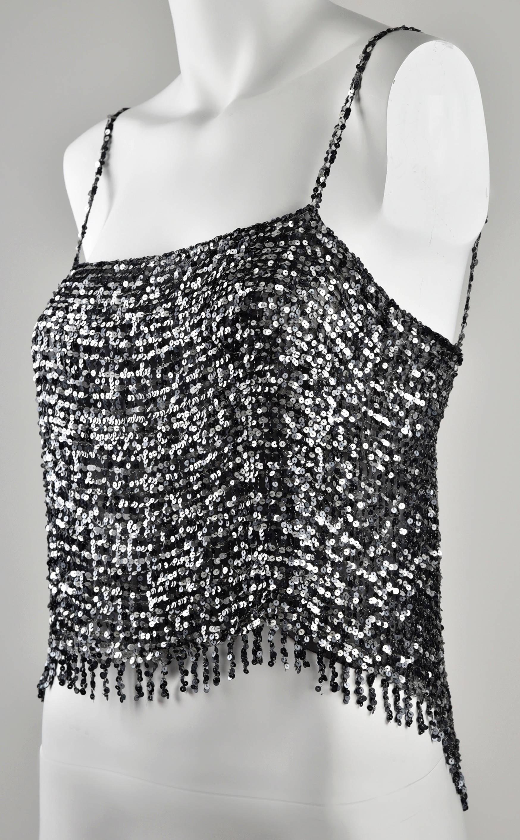 Chanel 1999A Pewter/Silver Sequin Top    FR 40 In Excellent Condition For Sale In Portland, OR