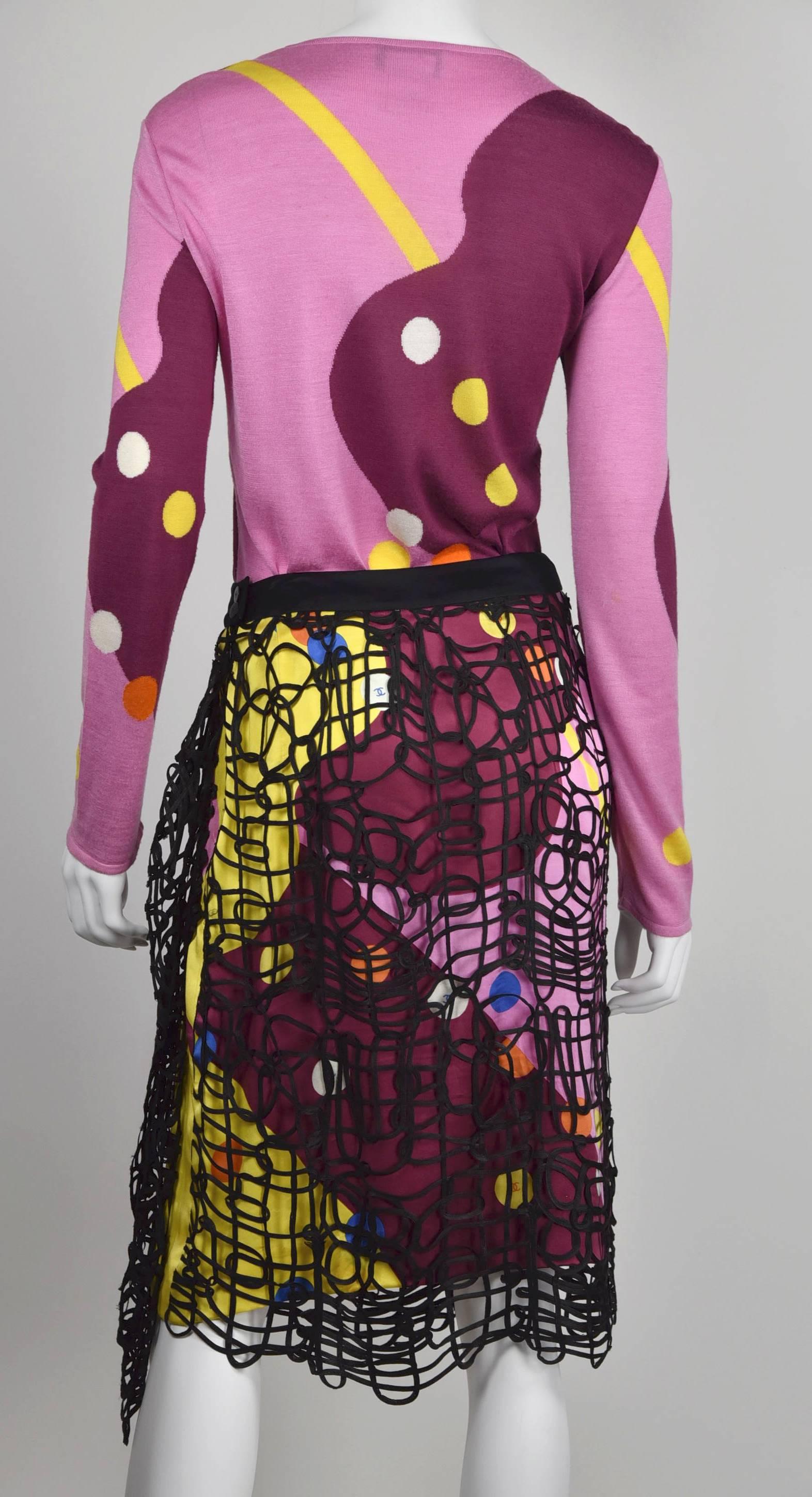 Women's 2000T Chanel Yellow/Pink Pattern Sweater and Silk Skirt w/Black Net Overlay FR40 For Sale