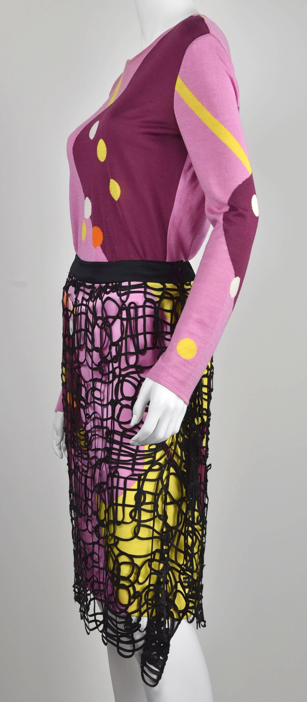 2000T Chanel Yellow/Pink Pattern Sweater and Silk Skirt w/Black Net Overlay FR40 For Sale 1