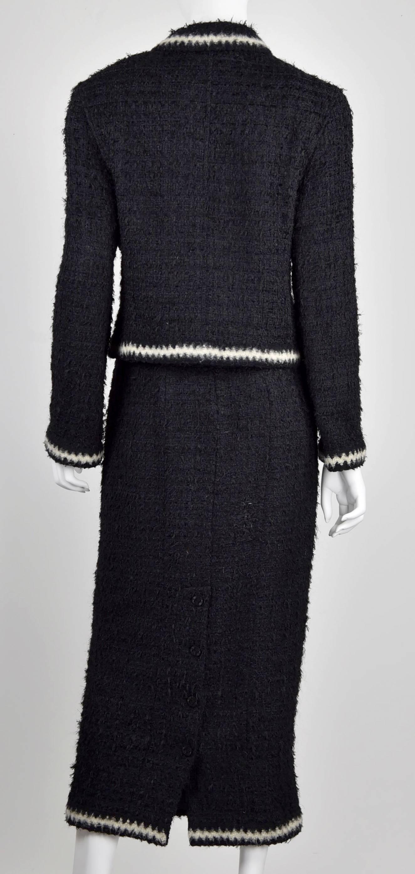 Women's 1998A Chanel Mohair/Wool Jacket & Long Skirt with White Zig Zag Trim FR 38 For Sale