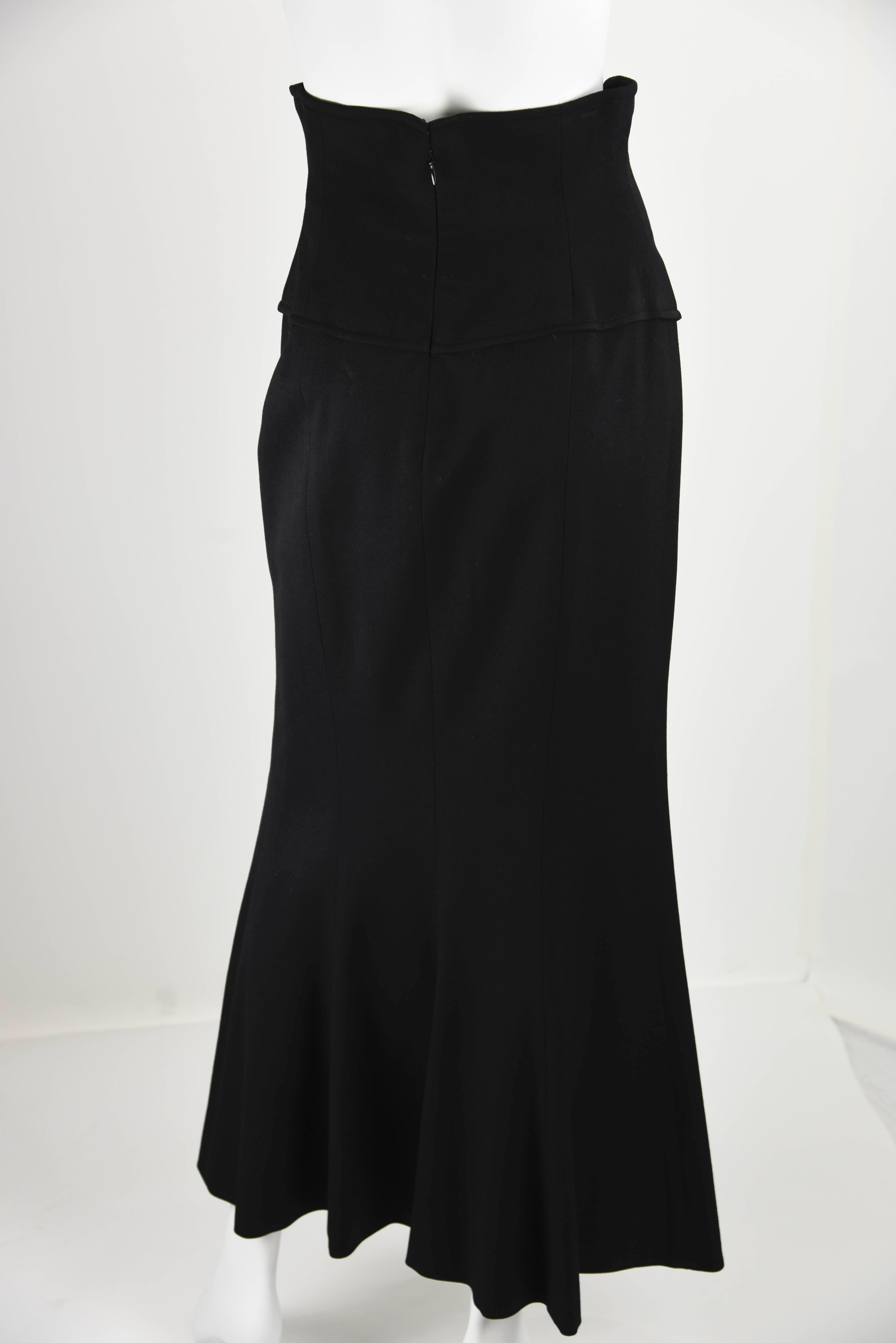 Chanel Boutique 1980's Long Black Skirt With Front Slits and Waist Detail FR 40 For Sale 2