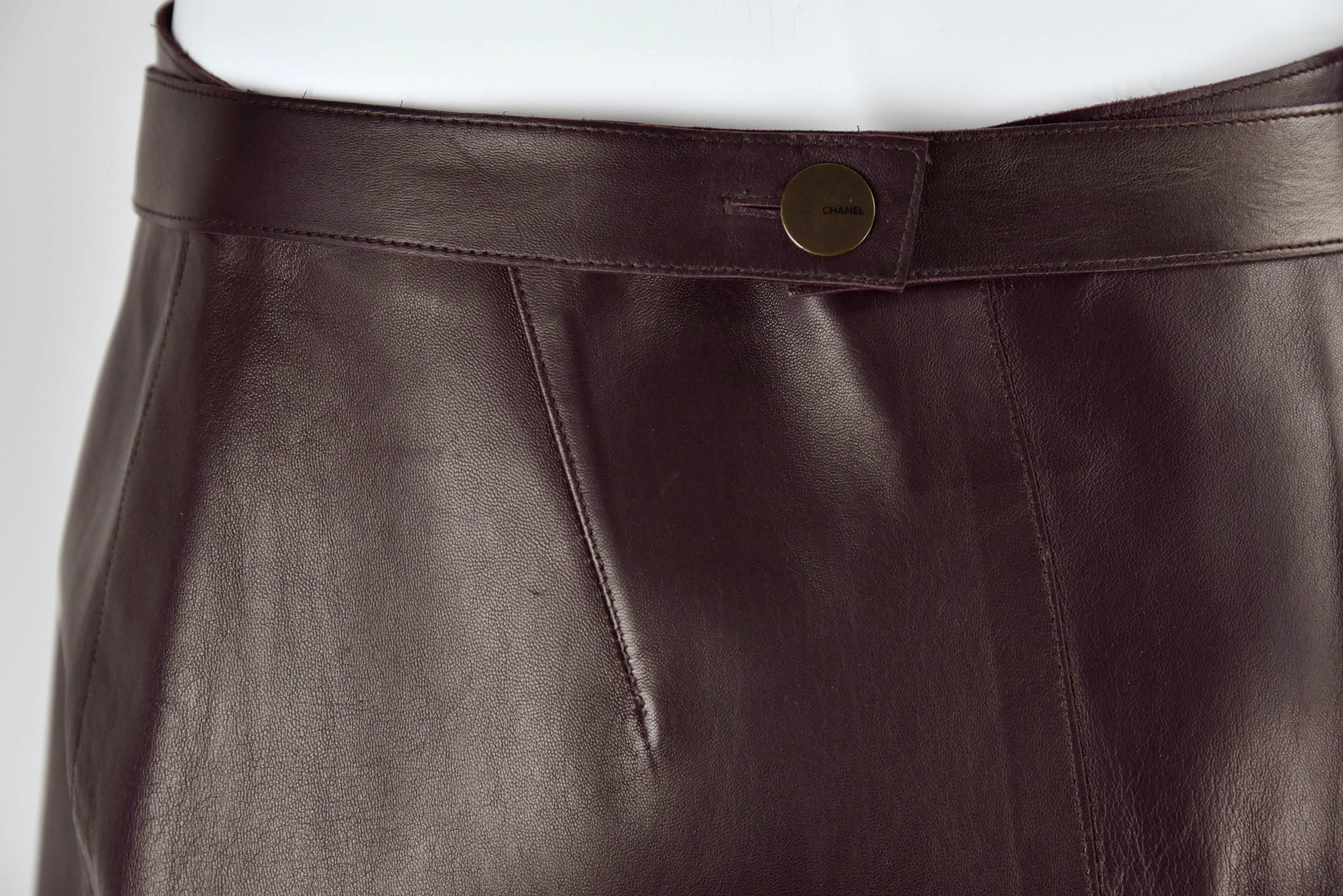 1999A Chanel Aubergine Leather Wrap A-Line Skirt  FR 40 For Sale 2