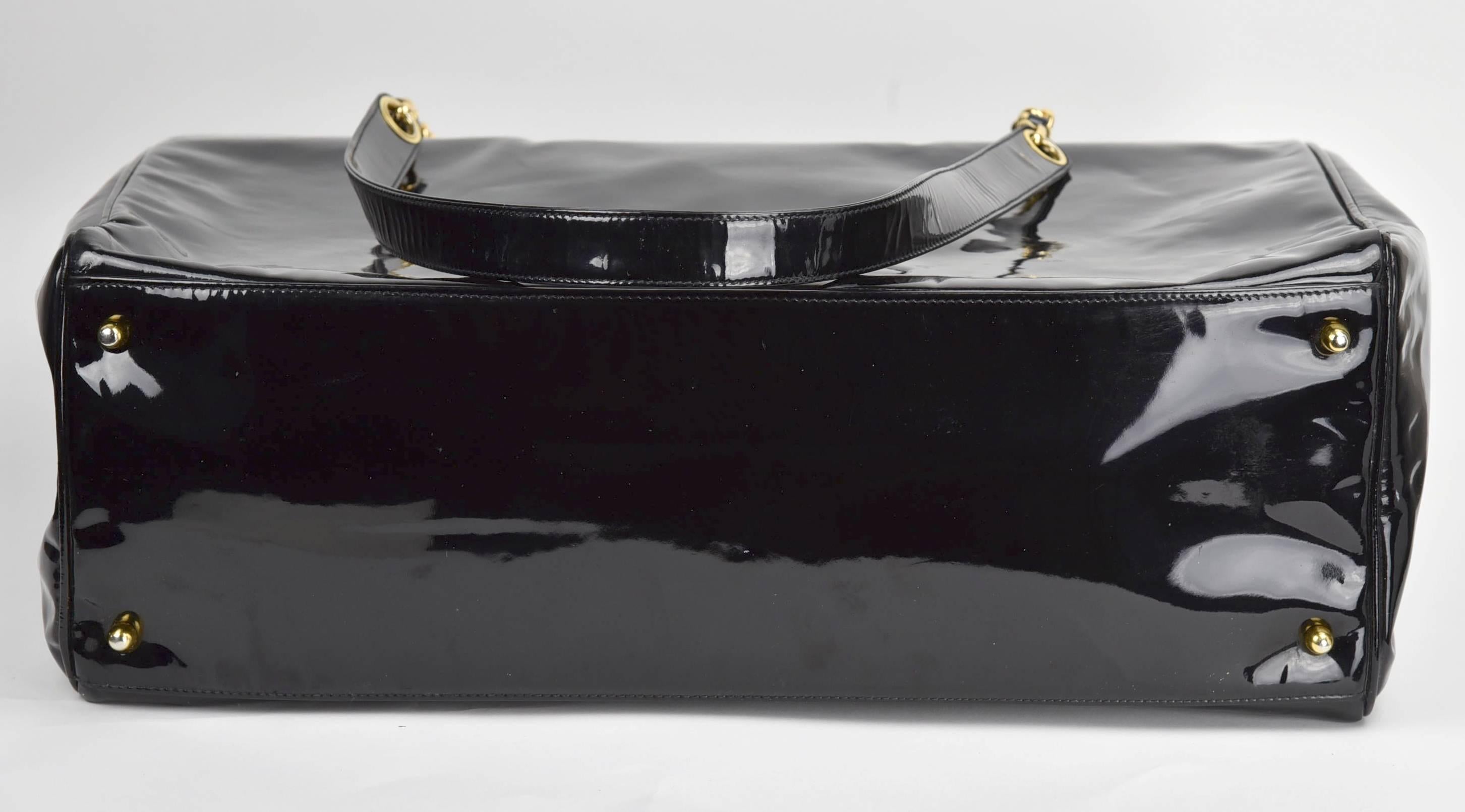 Women's Circa 1996 Chanel Black Patent Oversized Classic Shoulder Bag For Sale
