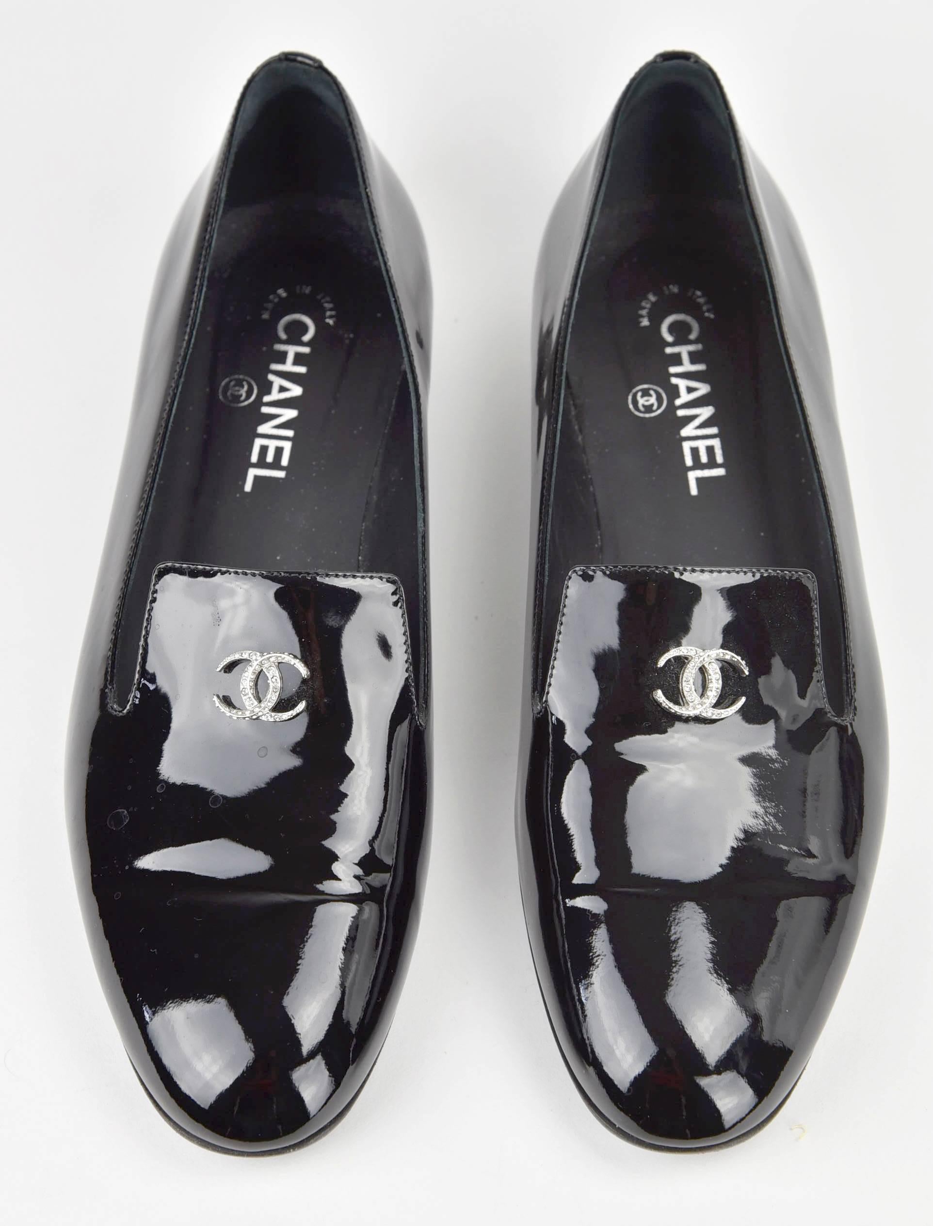 2015 Chanel Black Patent Leather Loafers with Rhinestone CC FR 40 1/2 1