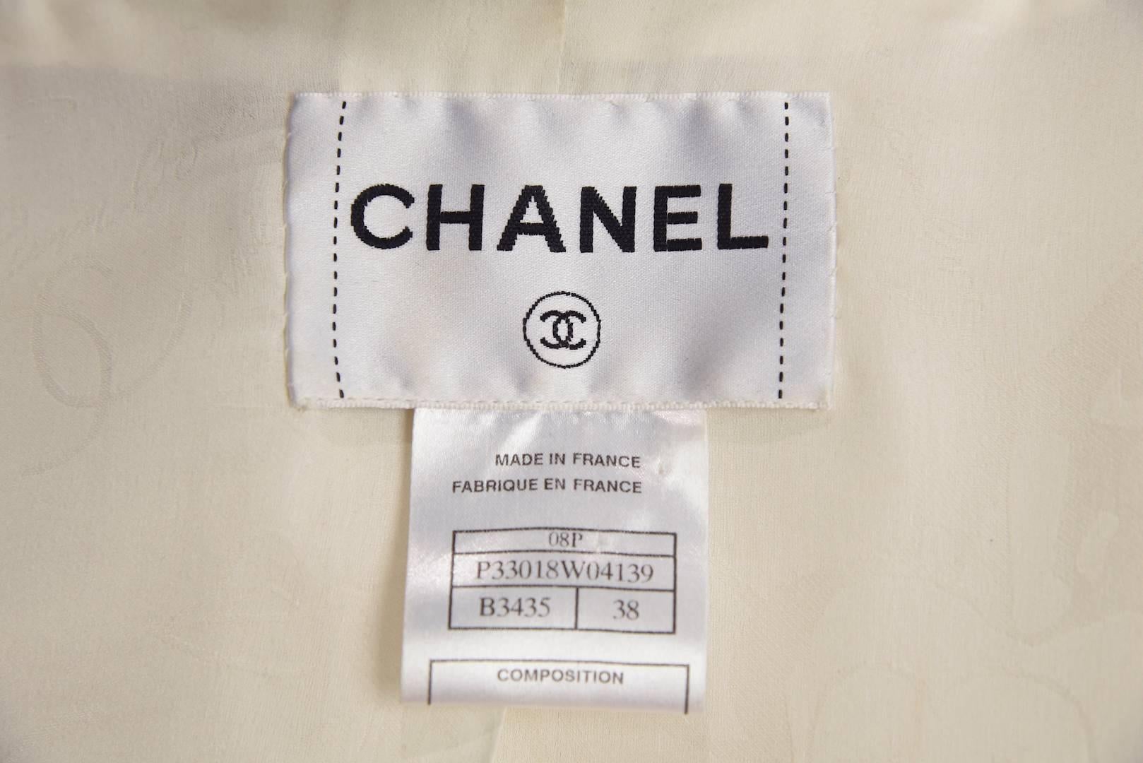 2008 Chanel White Lambskin Dress with Lambskin, Suede & Gripoix Belt, Size 38 For Sale 6