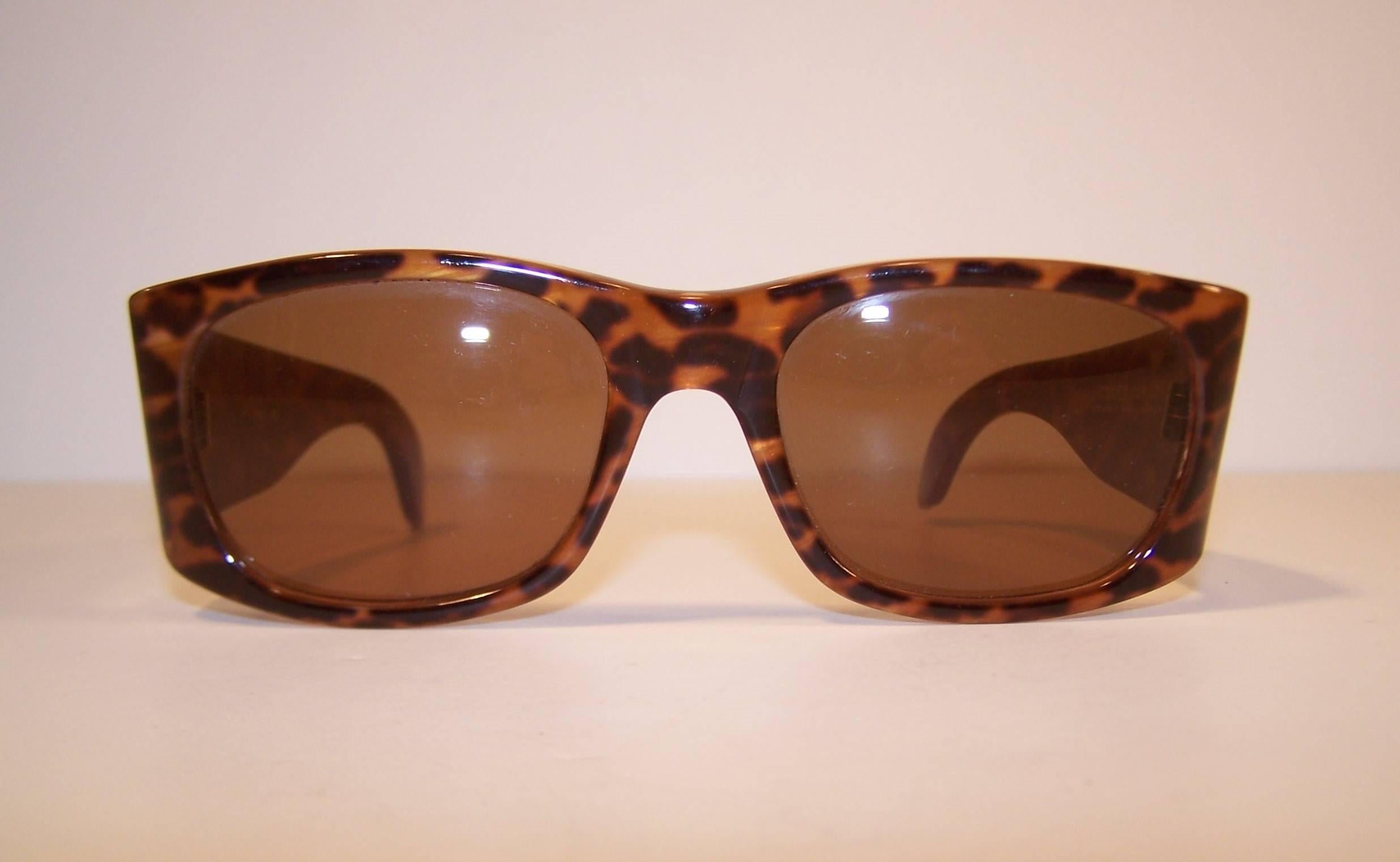 French 1980's Emmanuelle Khanh Leopard Print Sunglasses In Excellent Condition In Atlanta, GA