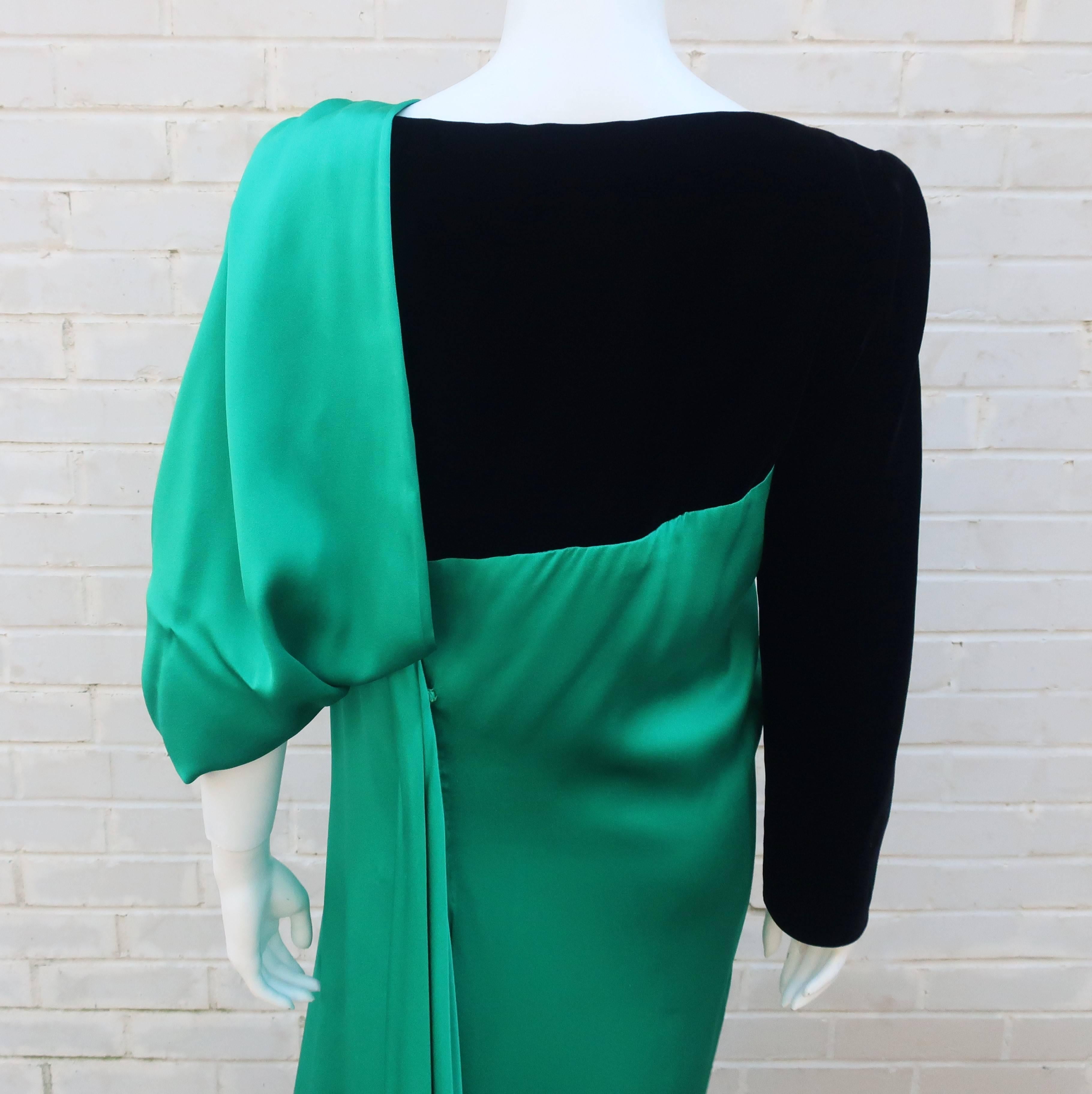 1980's Jacqueline de Ribes Jade Green Silk & Black Velvet Evening Gown 4