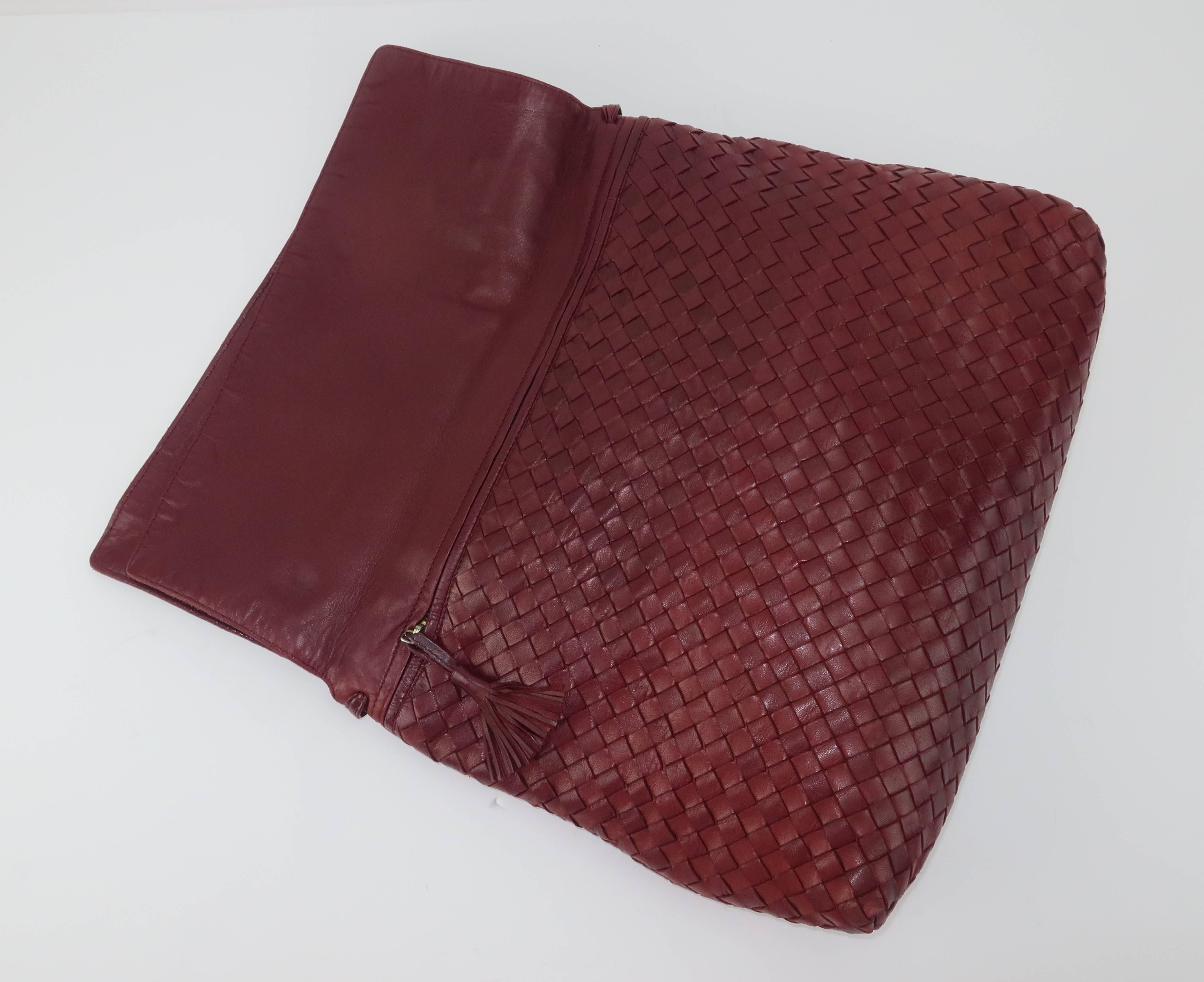 Vintage Bottega Veneta Burgundy Intrecciato Leather Shoulder Handbag 2