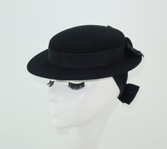 1950's Sonni San Francisco Black Wool Felt 'Tilt' Hat With Back Strap & Bows