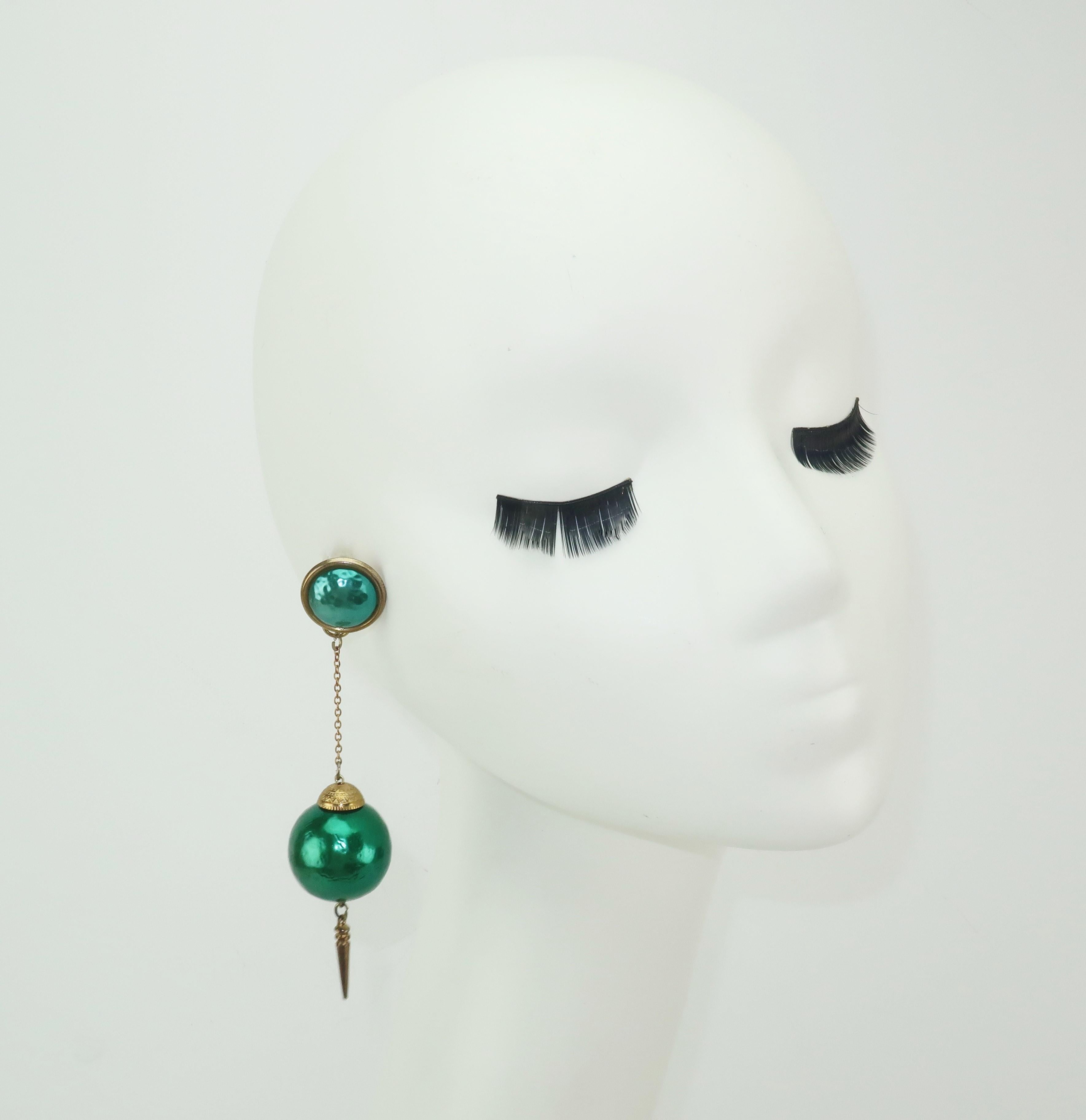 C.1970 Teal Green Orb & Dagger Dangle Gold Tone Earrings 5