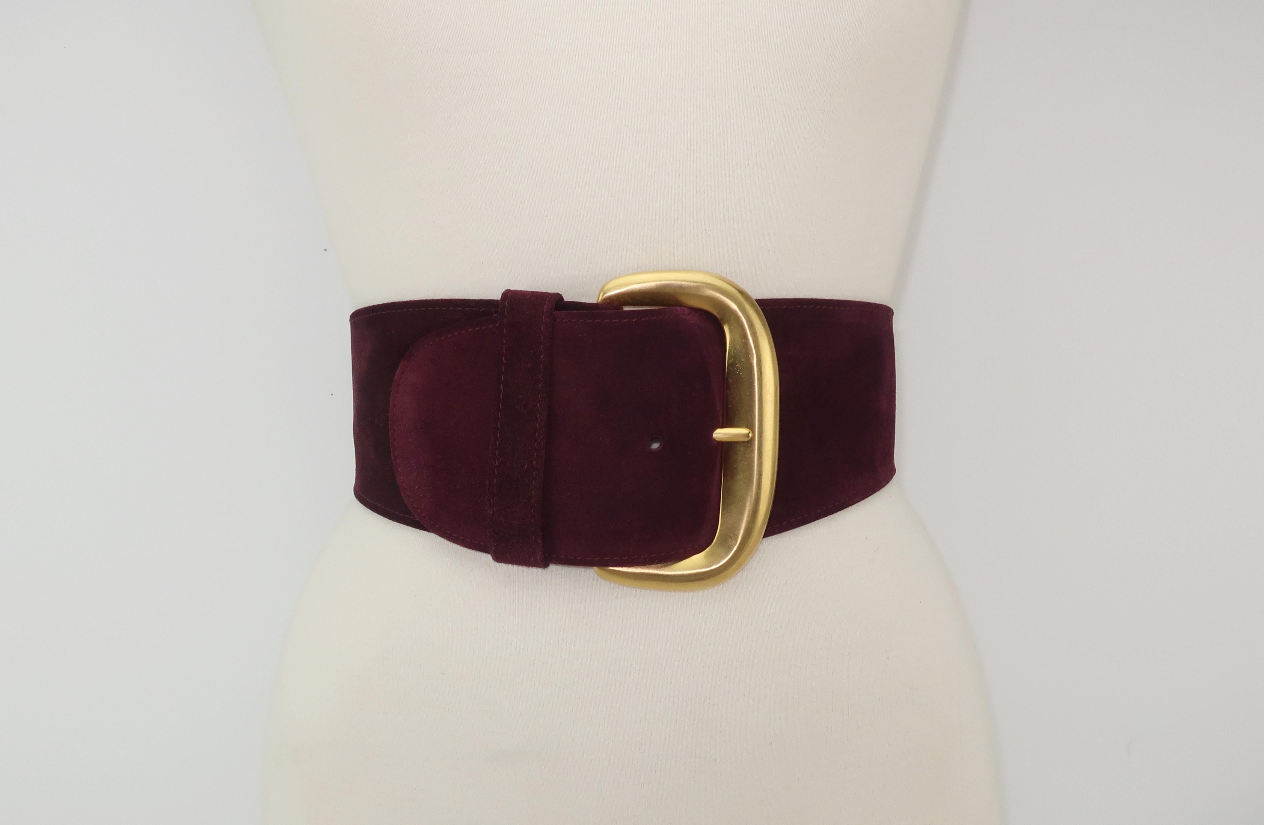 Be a fashionable superhero with this large-and-in-charge belt designed by Robert Lee Morris for Donna Karan.  The collaboration between Karan & Morris was a perfect combination of her fluid silhouettes accessorized with his organically sculptural