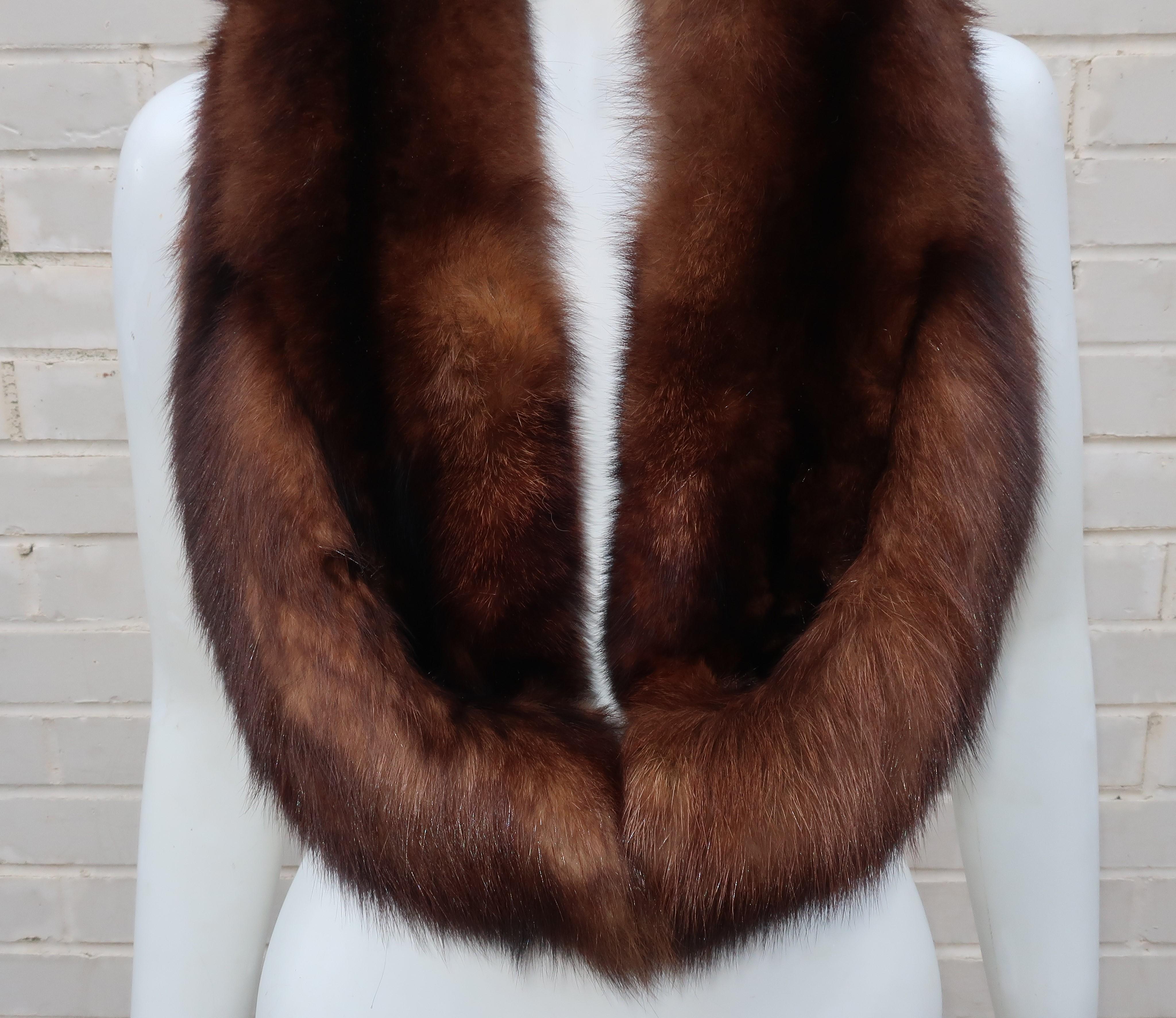 brown fur collar