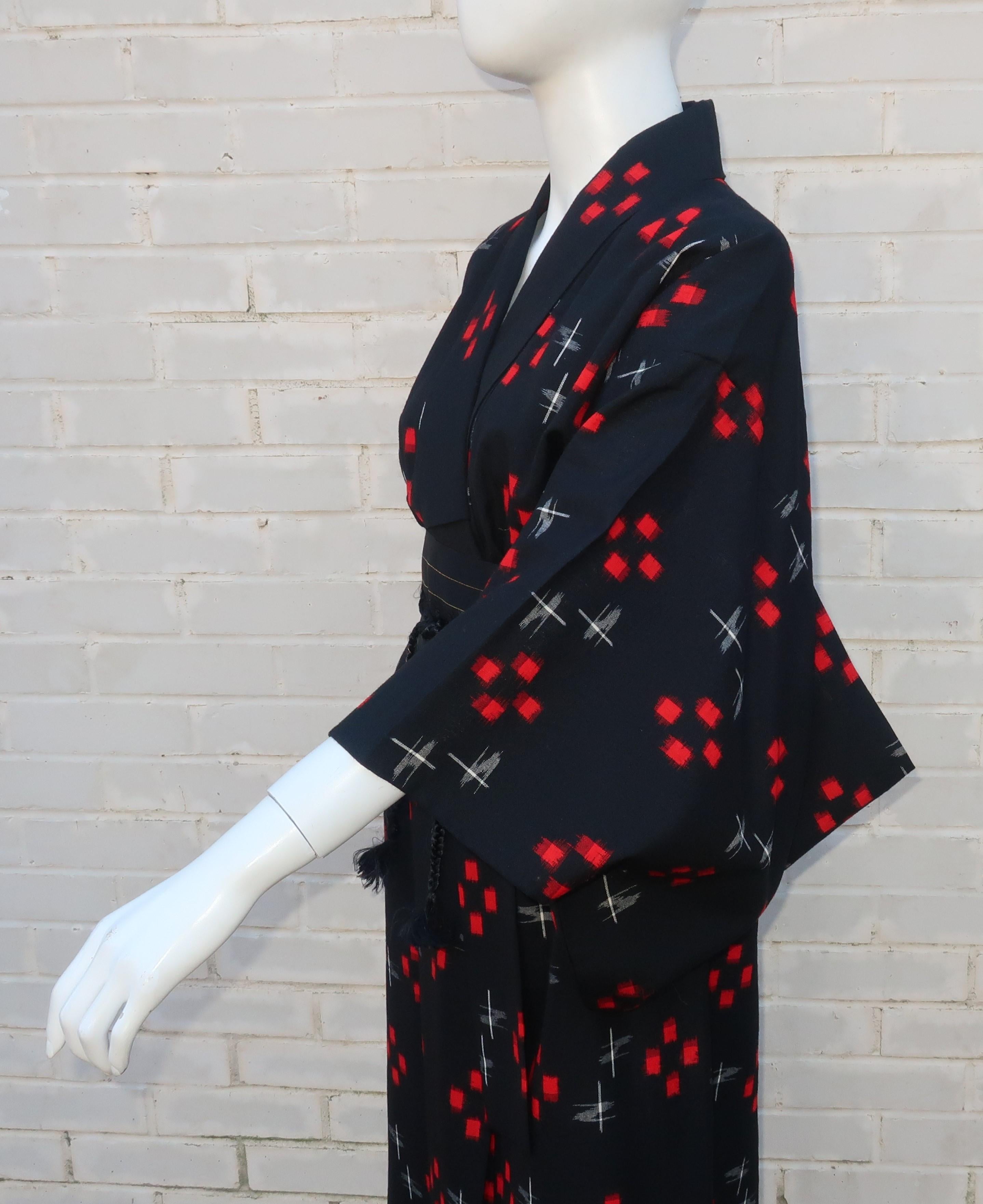 Vintage Black & Red Wool Kimono Dress Robe 1