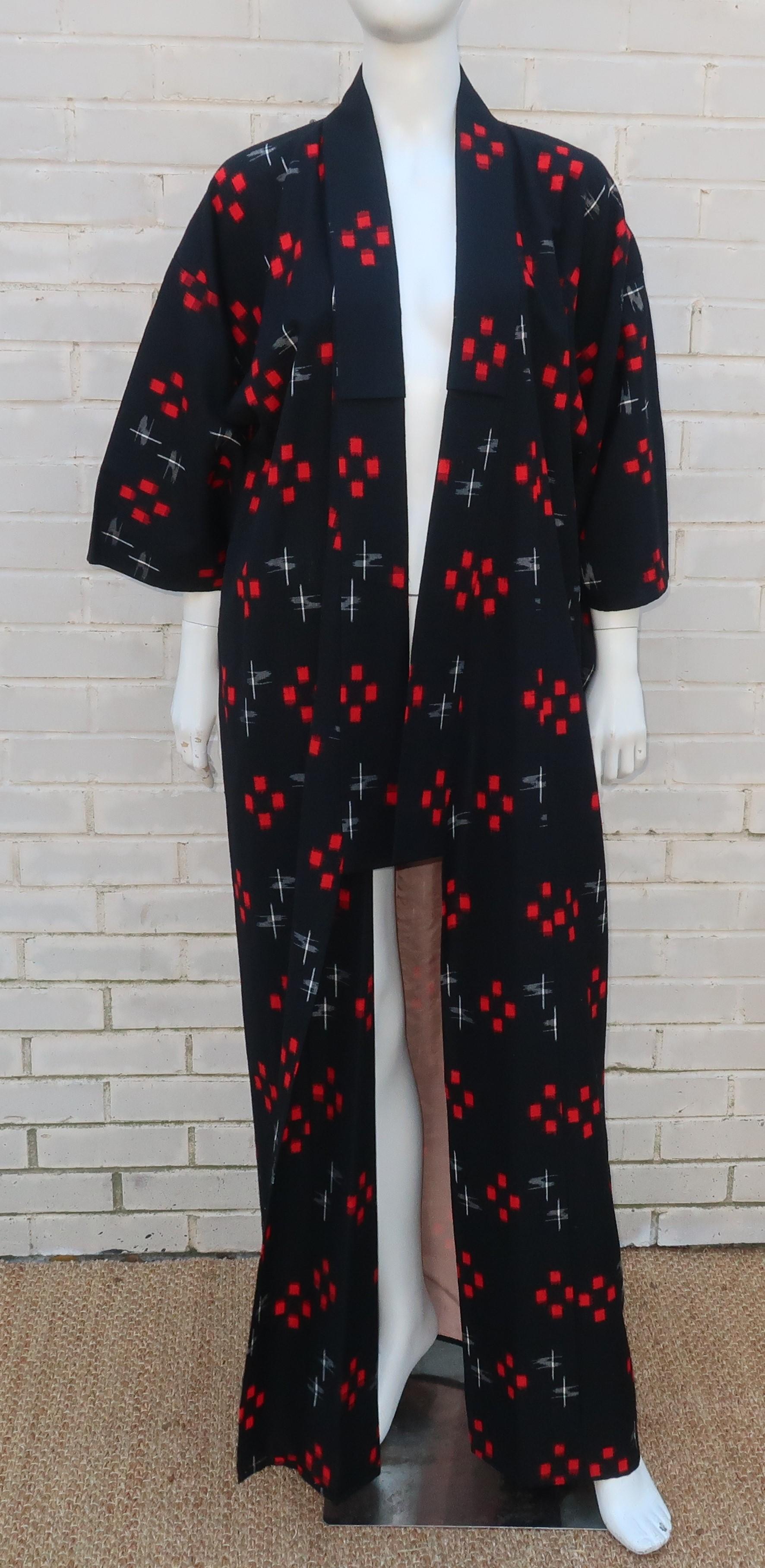 Vintage Black & Red Wool Kimono Dress Robe 4