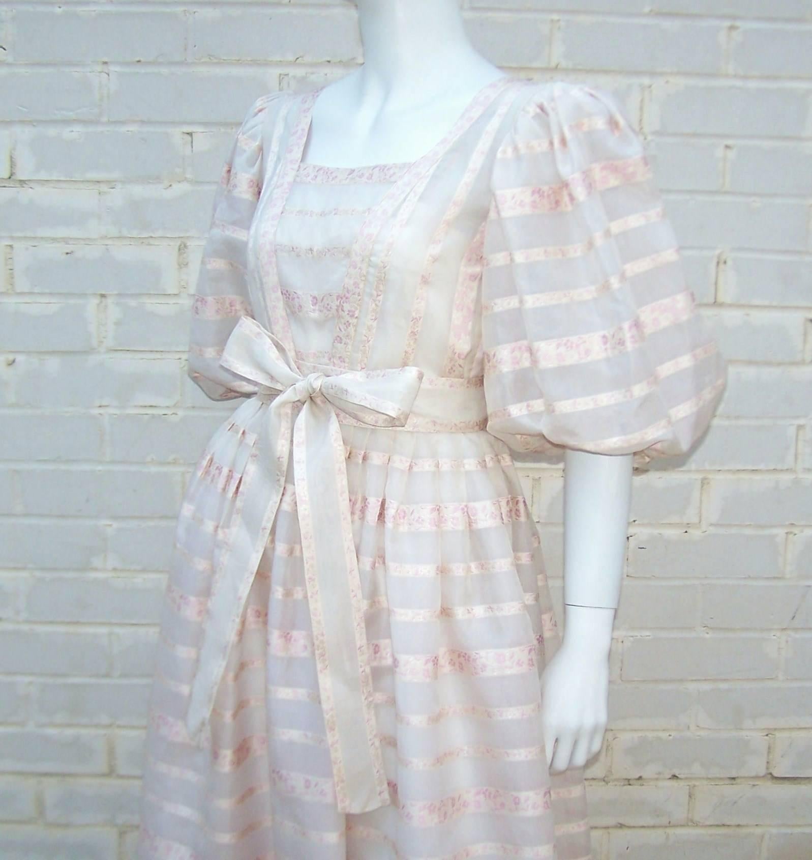 c.1980 Albert Nipon Pink Silk Organza Regency Style Dress In Excellent Condition In Atlanta, GA