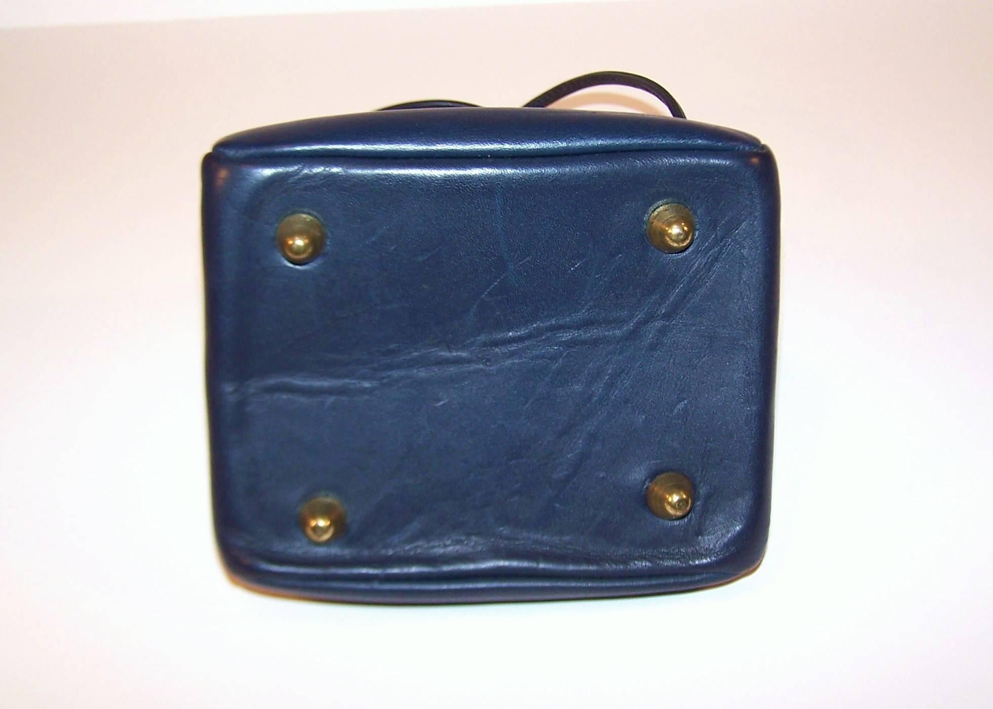 1960's Bonnie Cashin Double Kiss Lock Mini Leather Handbag With Stripe Interior 1