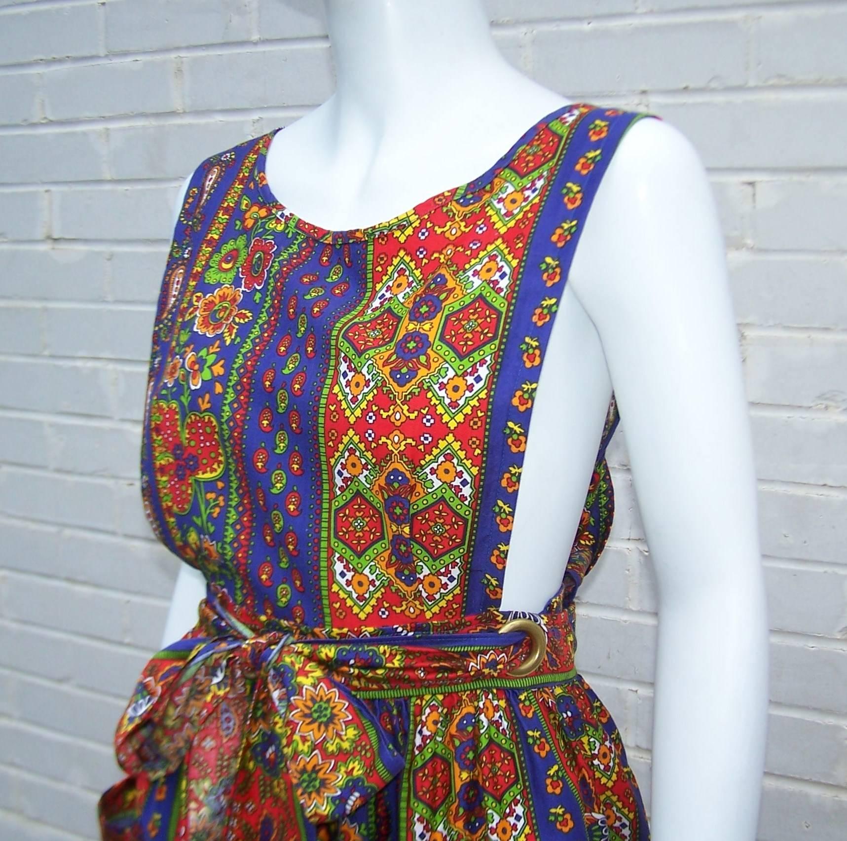 Fun 1960's Design House Paisley Pinafore Apron Dress Made in Japan In Excellent Condition In Atlanta, GA
