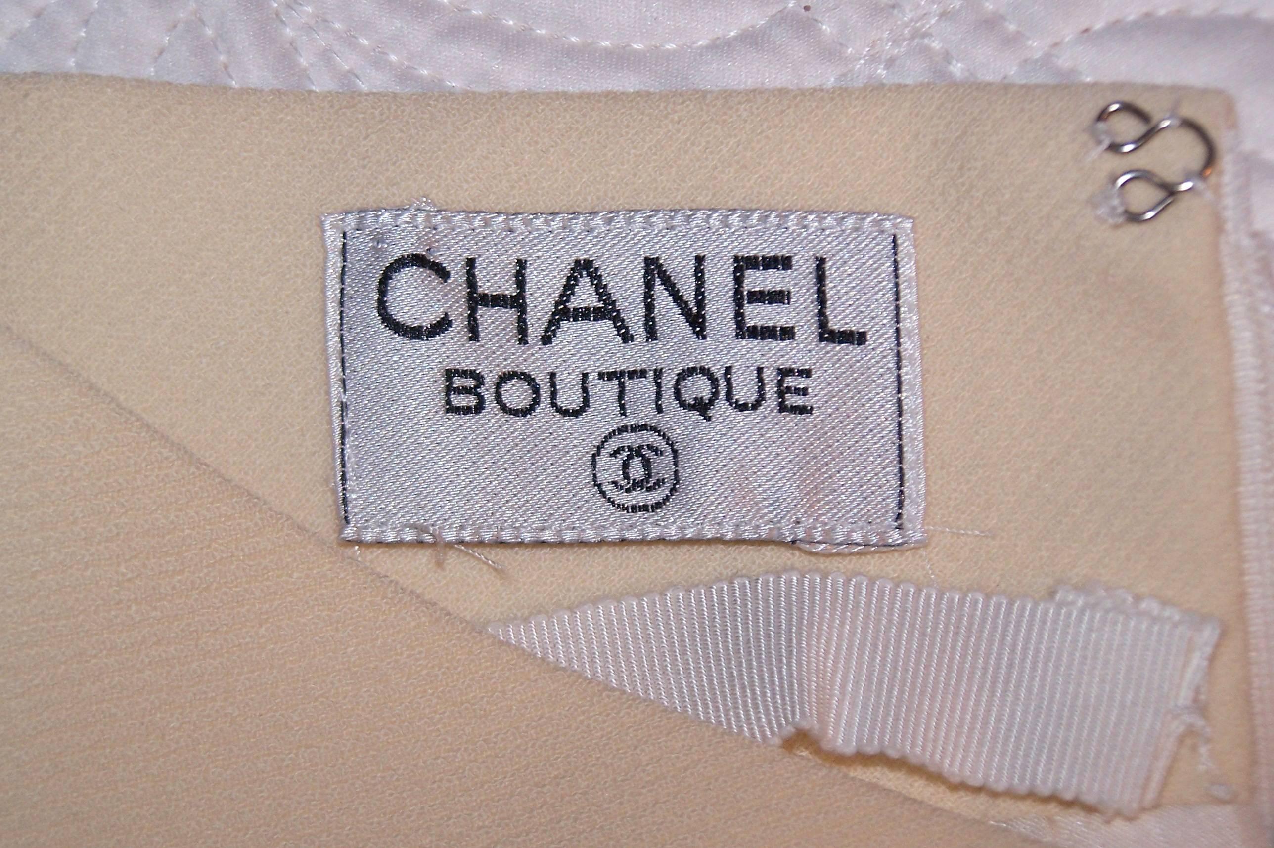 1990's Classic Chanel Boutique High Waist Winter White Skirt 4