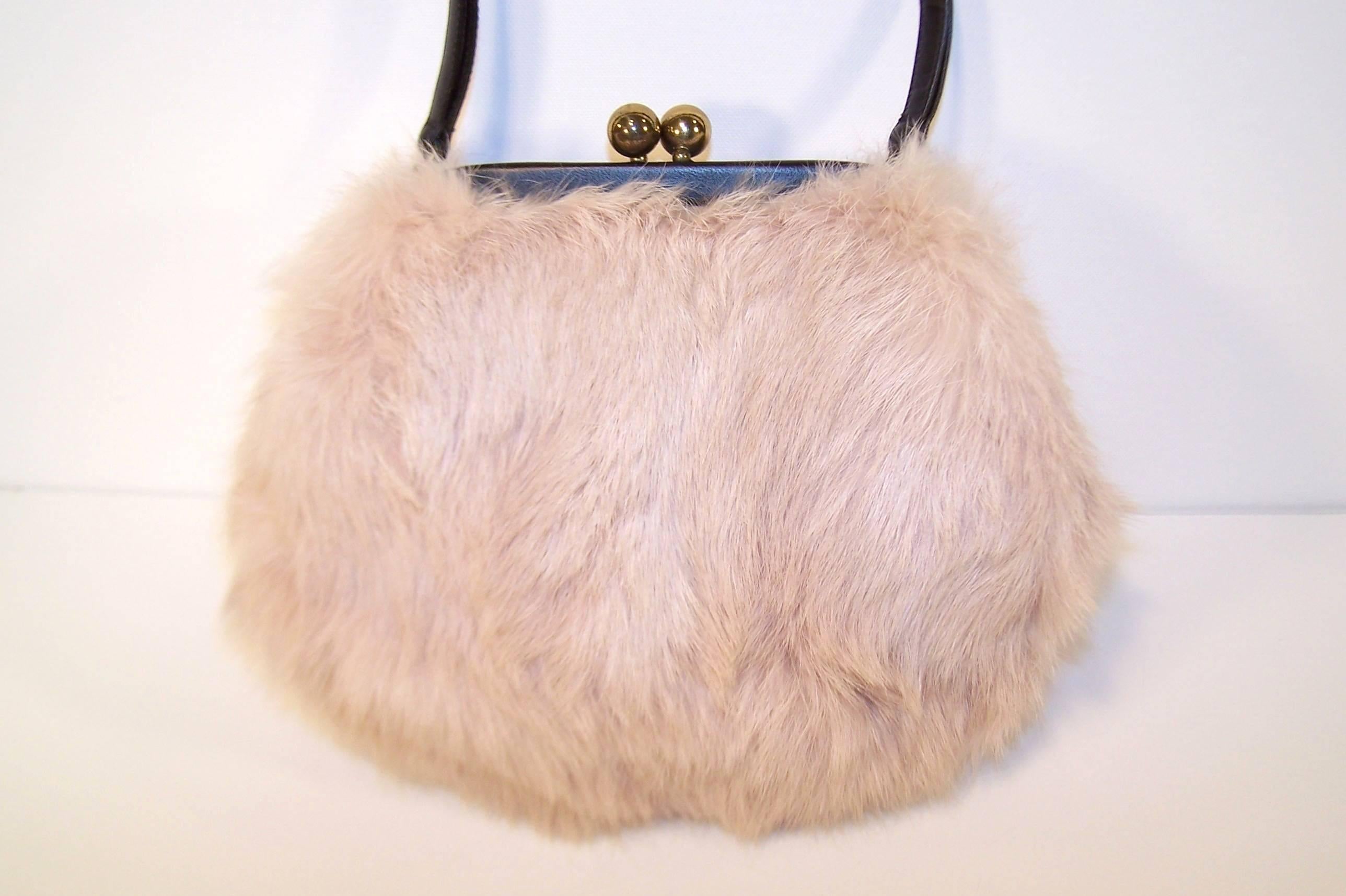 Fluffy 1950's Morris Moskowitz Pink Fur & Black Leather Handbag In Excellent Condition In Atlanta, GA