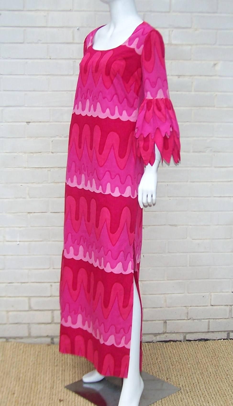 Women's C.1970 Hot Pink Mod Print Maxi Dress With Petal Sleeves