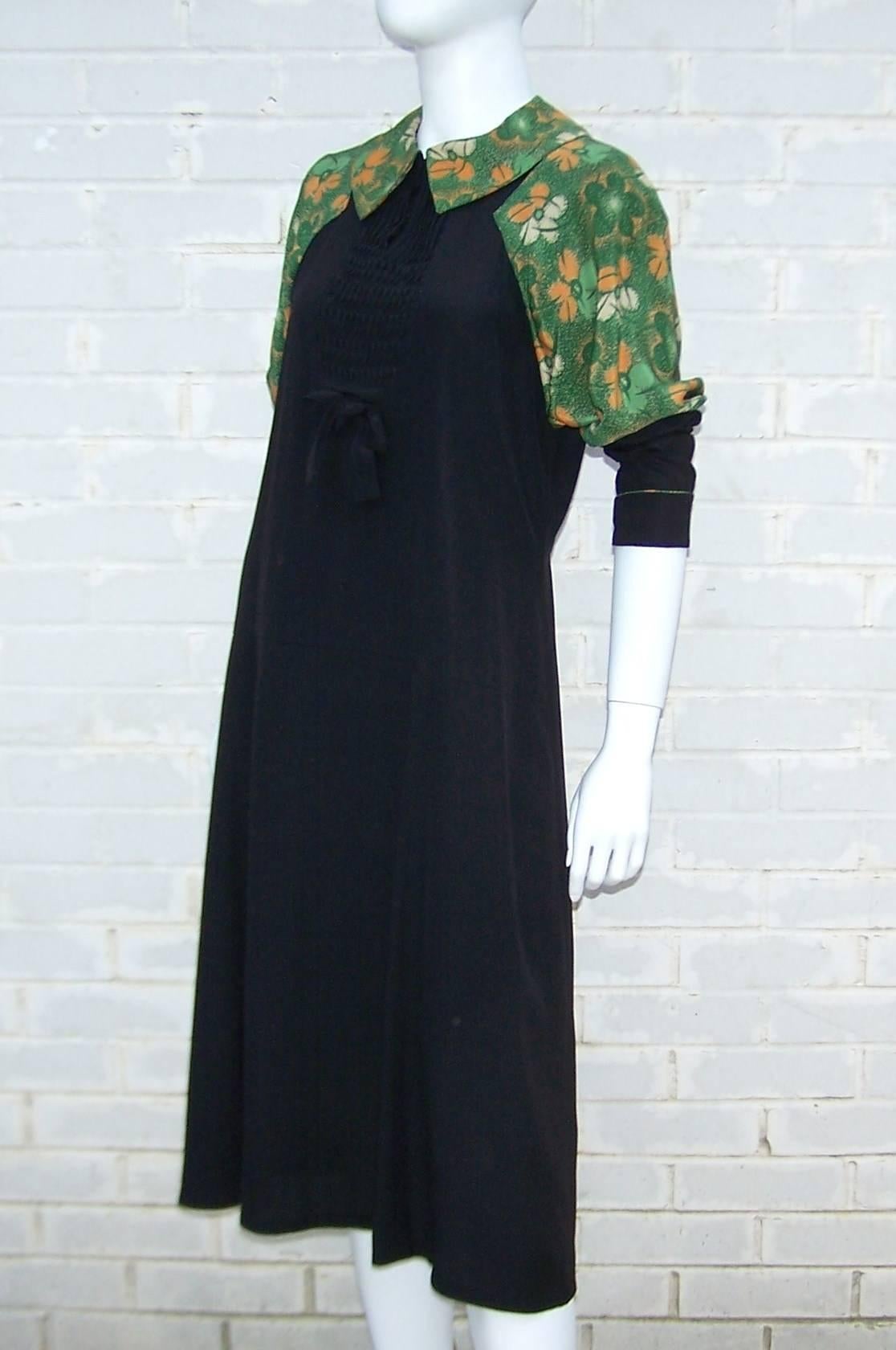 1920's Black Day Dress With Green Floral Bodice & Intricate Pin Tucking In Good Condition In Atlanta, GA