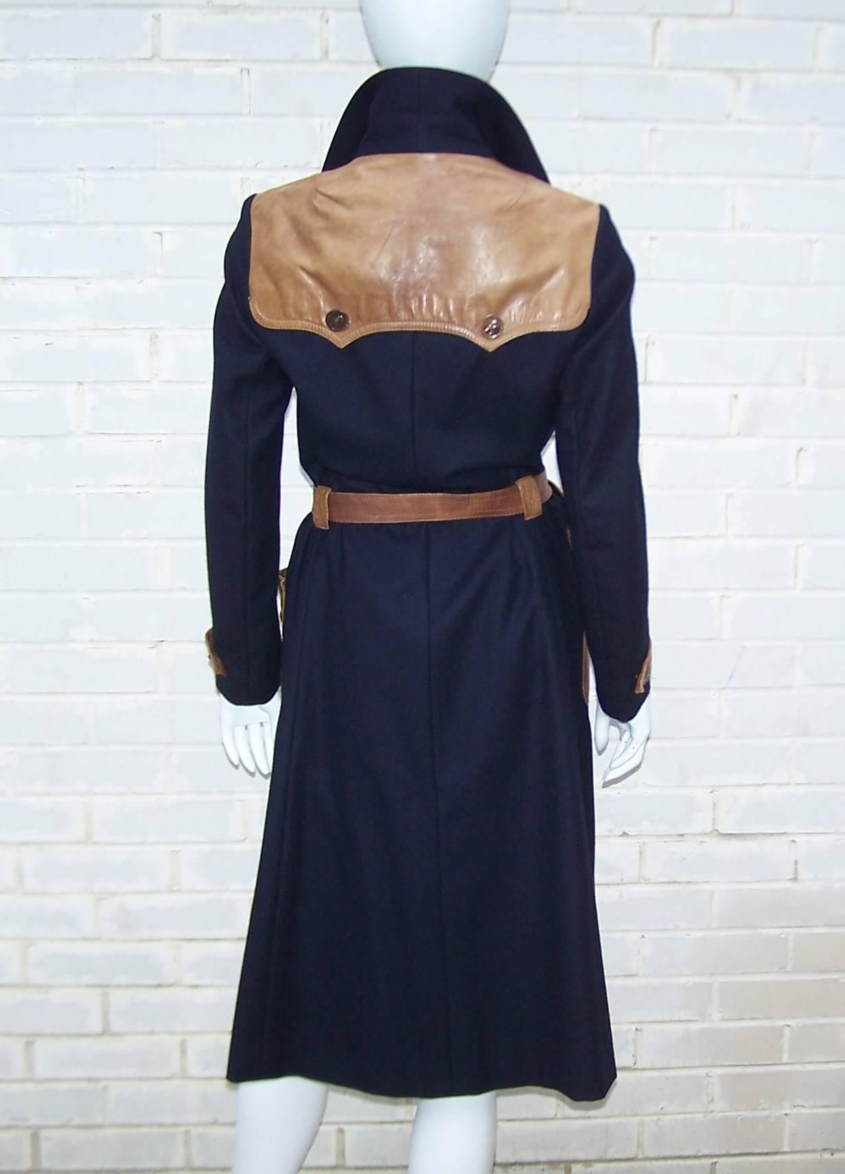 1970's Roberta Di Camerino Navy Blue Wool Trench Coat With Leather Details In Good Condition In Atlanta, GA