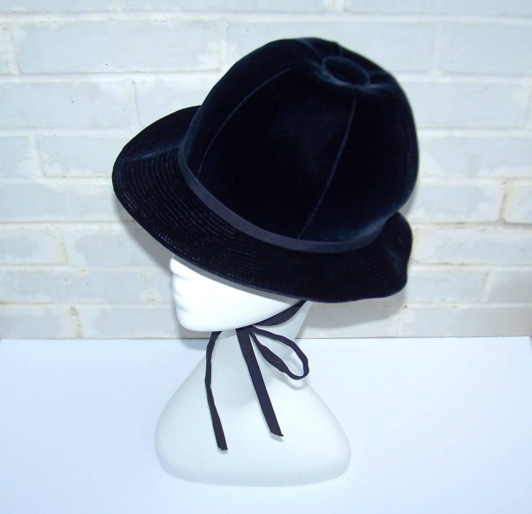 blue velvet hat