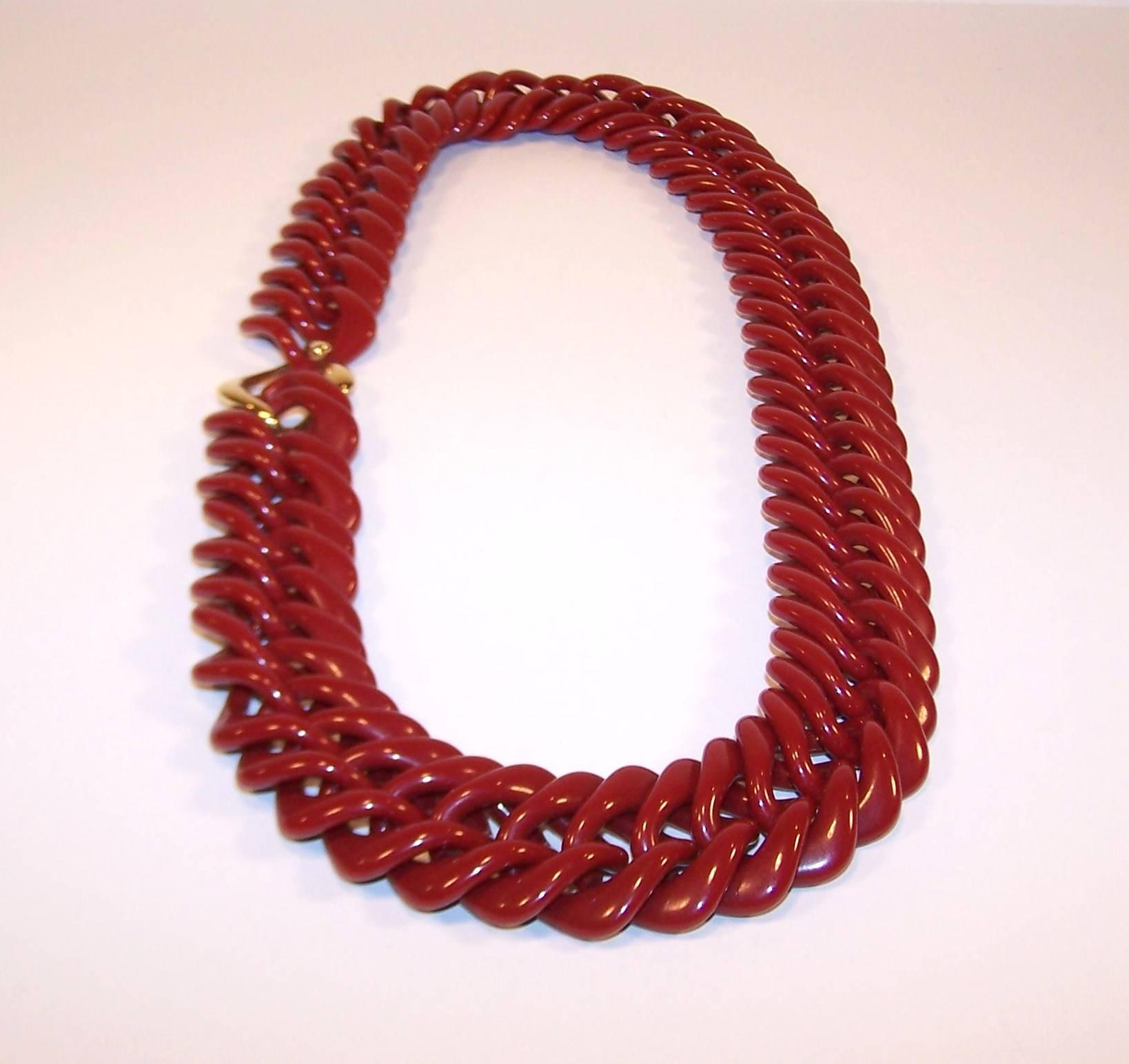 Women's 1970's Trifari Chunky Chain Link Necklace