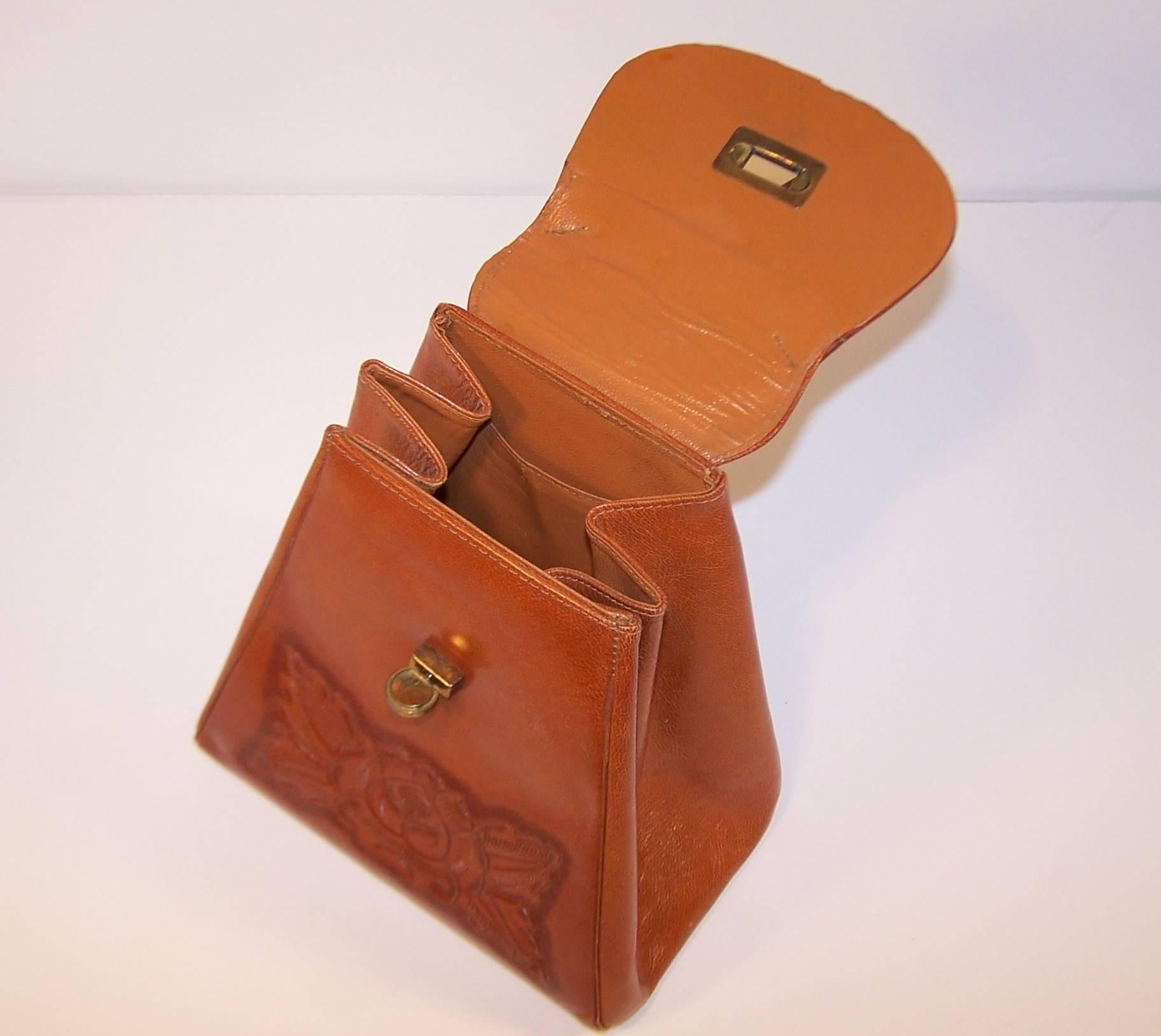 Unique 1940's Tooled Leather Saddlebag Style Handbag 2