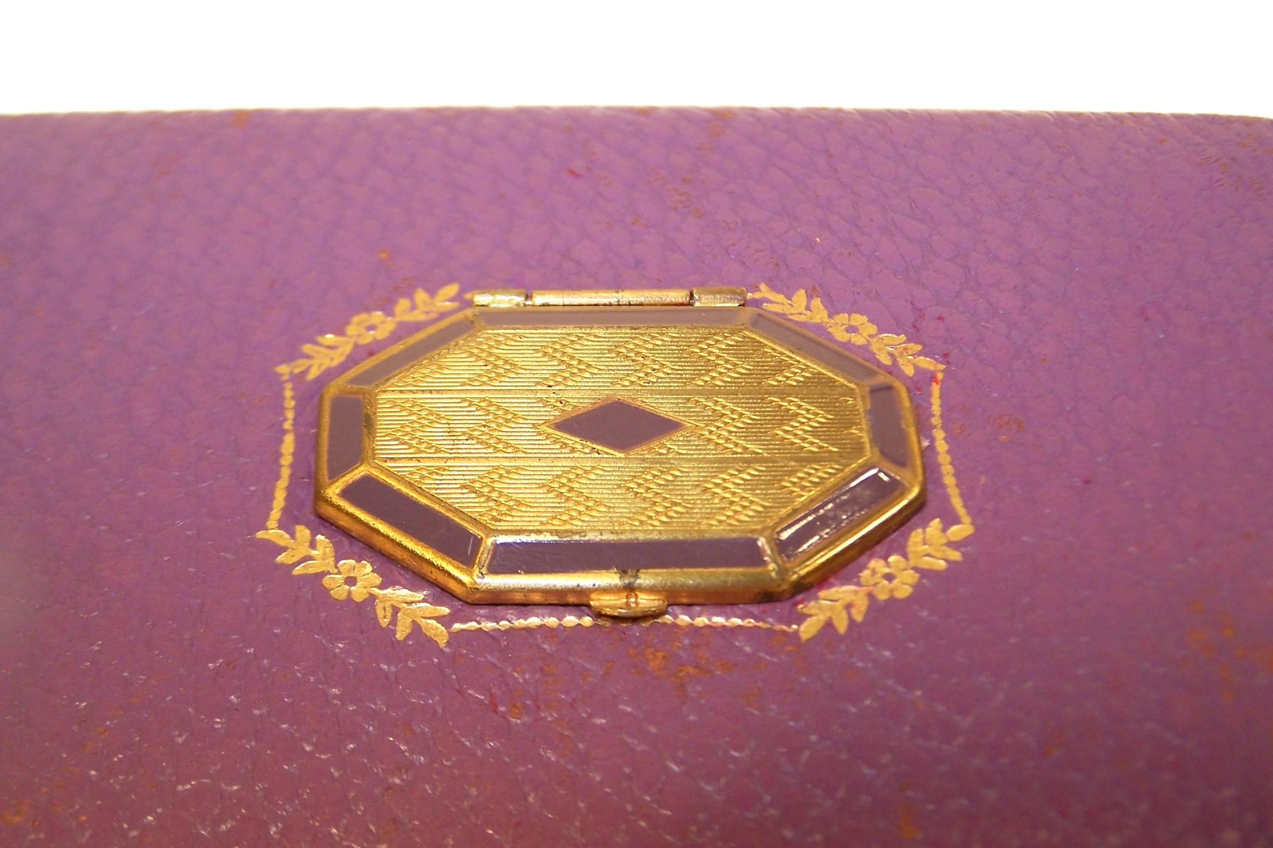 Gray Art Deco 1920's Mondaine Purple Leather Compact Wristlet