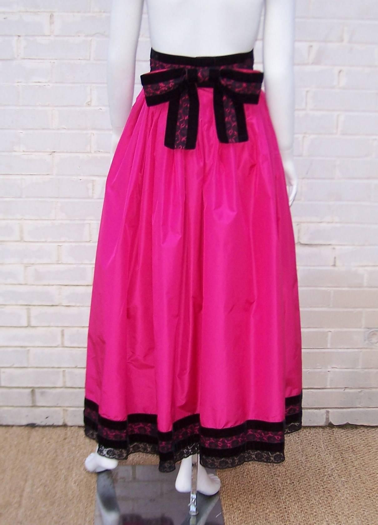 Women's Oscar de la Renta Fuchsia Silk Taffeta Skirt With Velvet Details, 1980's