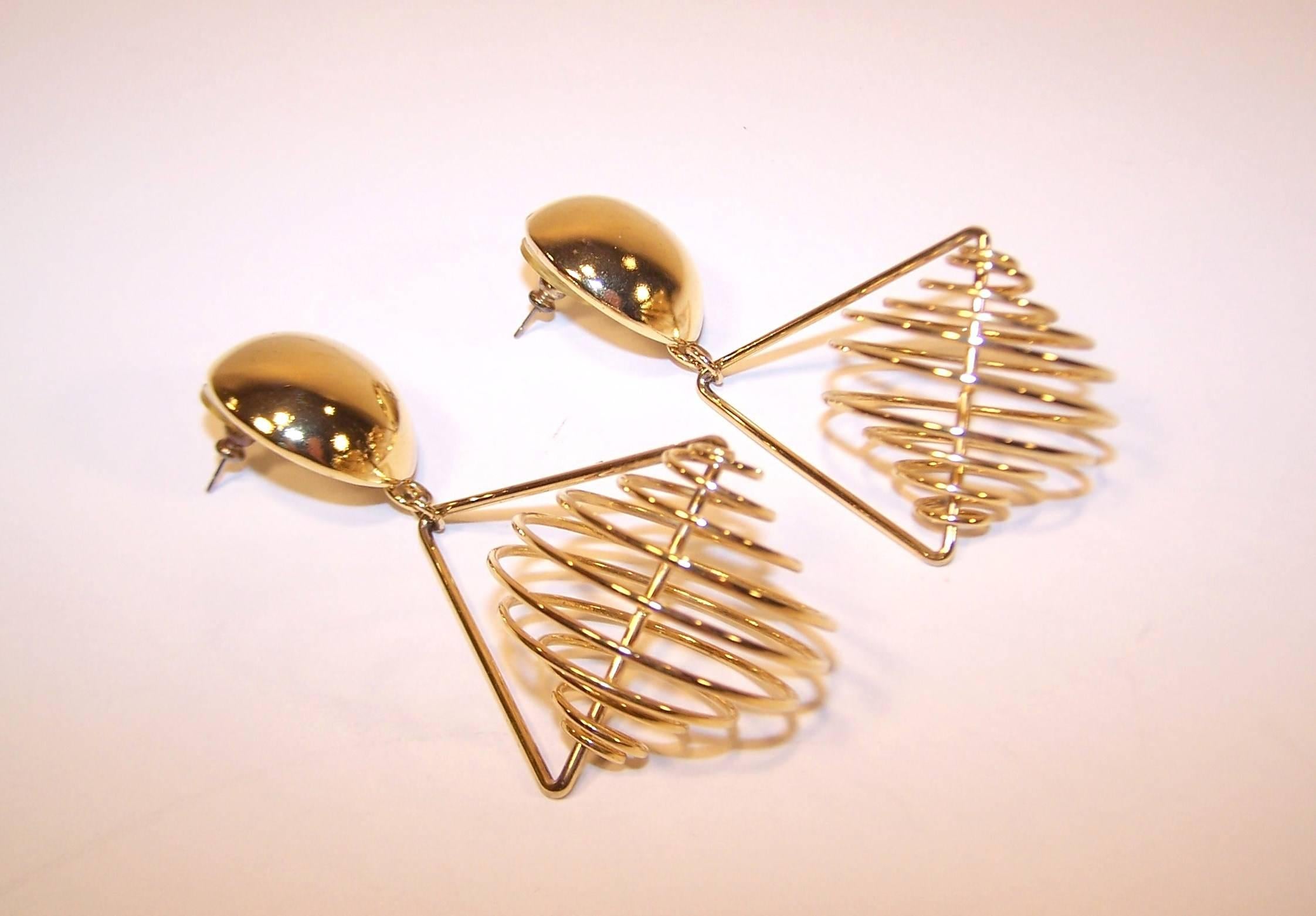 Fun & Fabulous 1980's Modernist Spiral Dangle Pierced Earrings 3