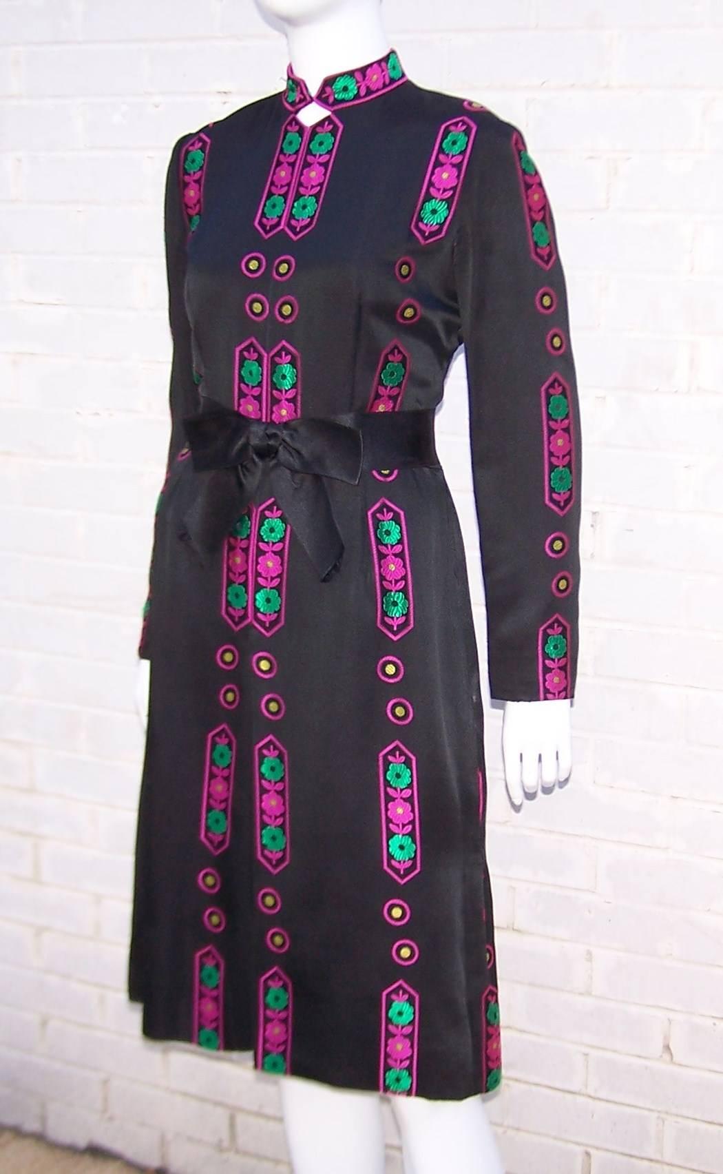 Vibrant 1970's Adele Simpson Asian Inspired Black Satin Dress In Excellent Condition In Atlanta, GA