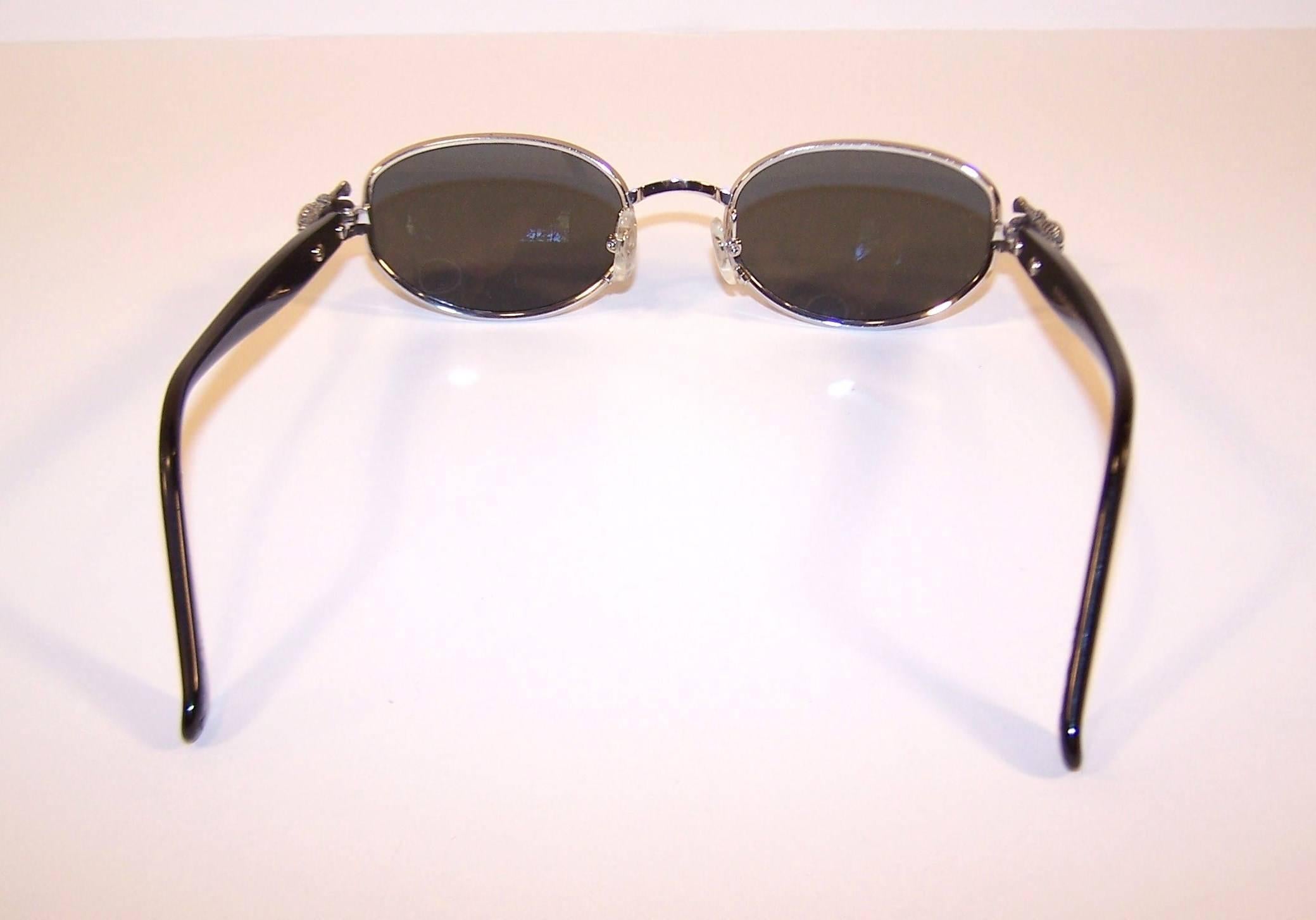 C.1990 Kieselstein-Cord Silver Frog Sunglasses With Gray Lenses 1