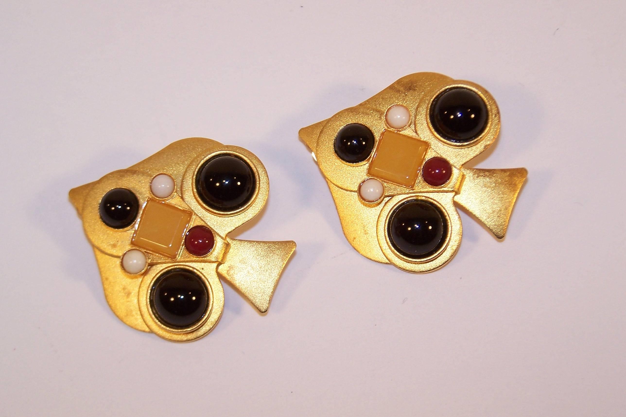Ace of Spades 1980's Gale Rothstein Clip-On Earrings With Semi Precious Stones In Good Condition In Atlanta, GA