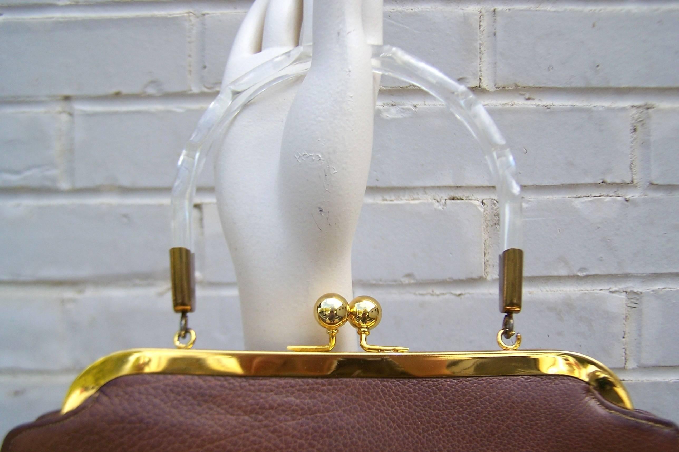 Stylecraft 1950's Leather & Gold Textured Vinyl Handbag In Good Condition In Atlanta, GA