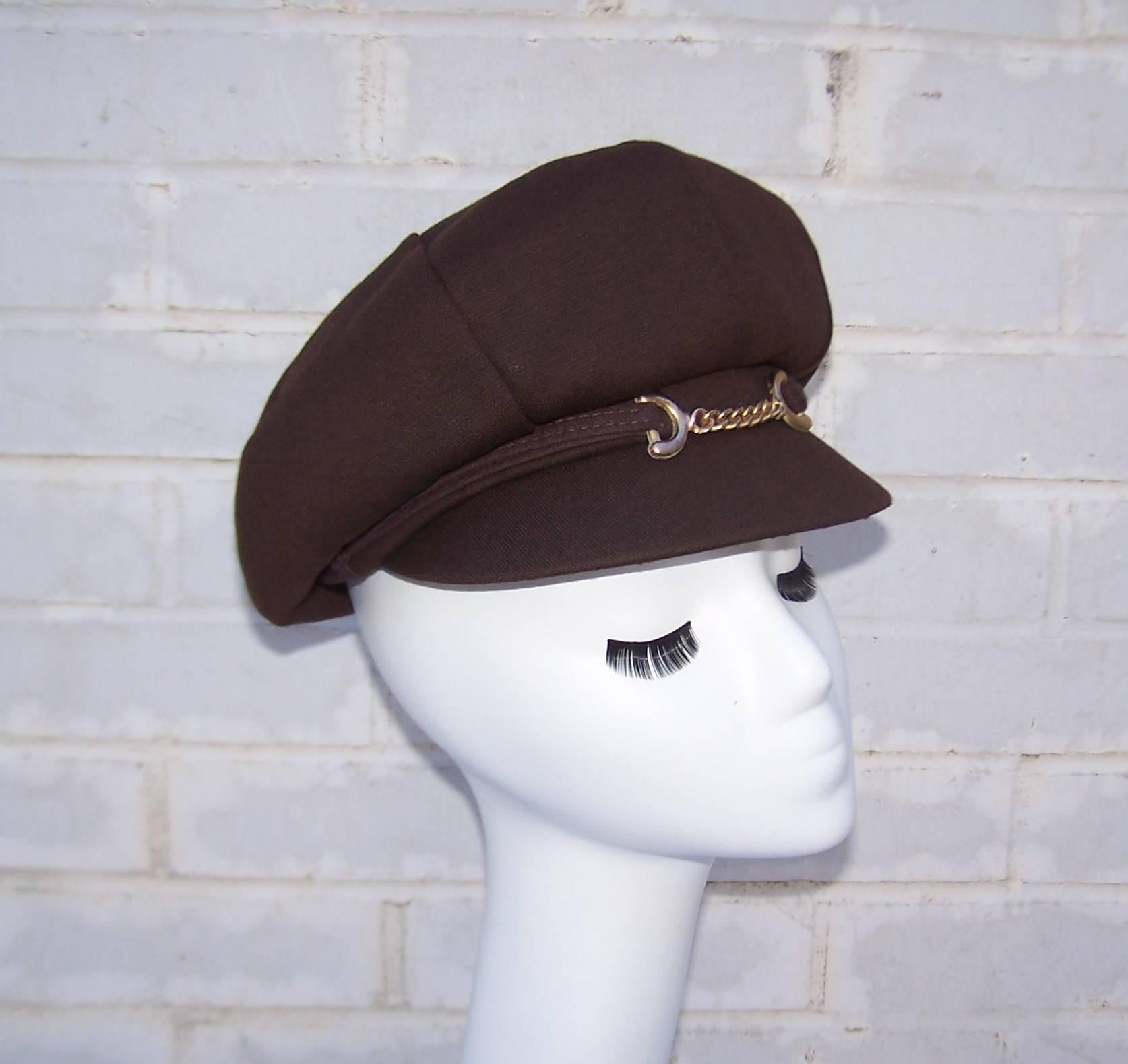 Extra! Extra! C.1970 Mod Newsboy Style Brown Wool Knit Hat  In Excellent Condition In Atlanta, GA