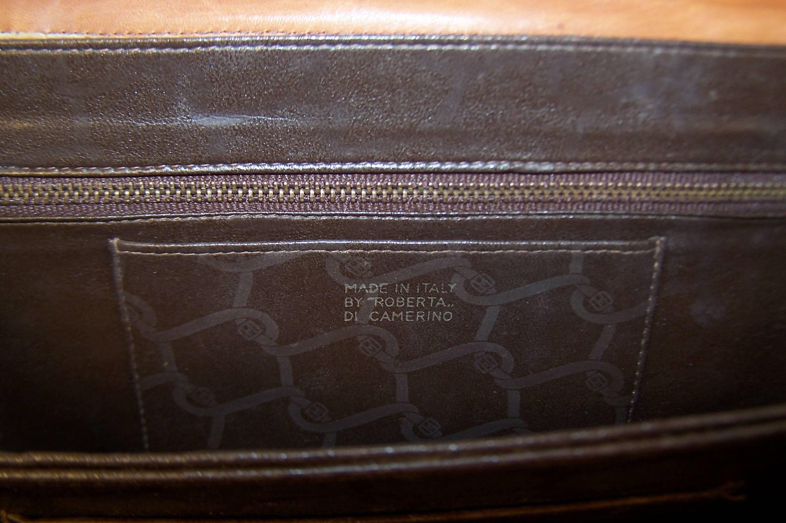 C.1970 Roberta Di Camerino Full Leather Envelope Style Handbag 4