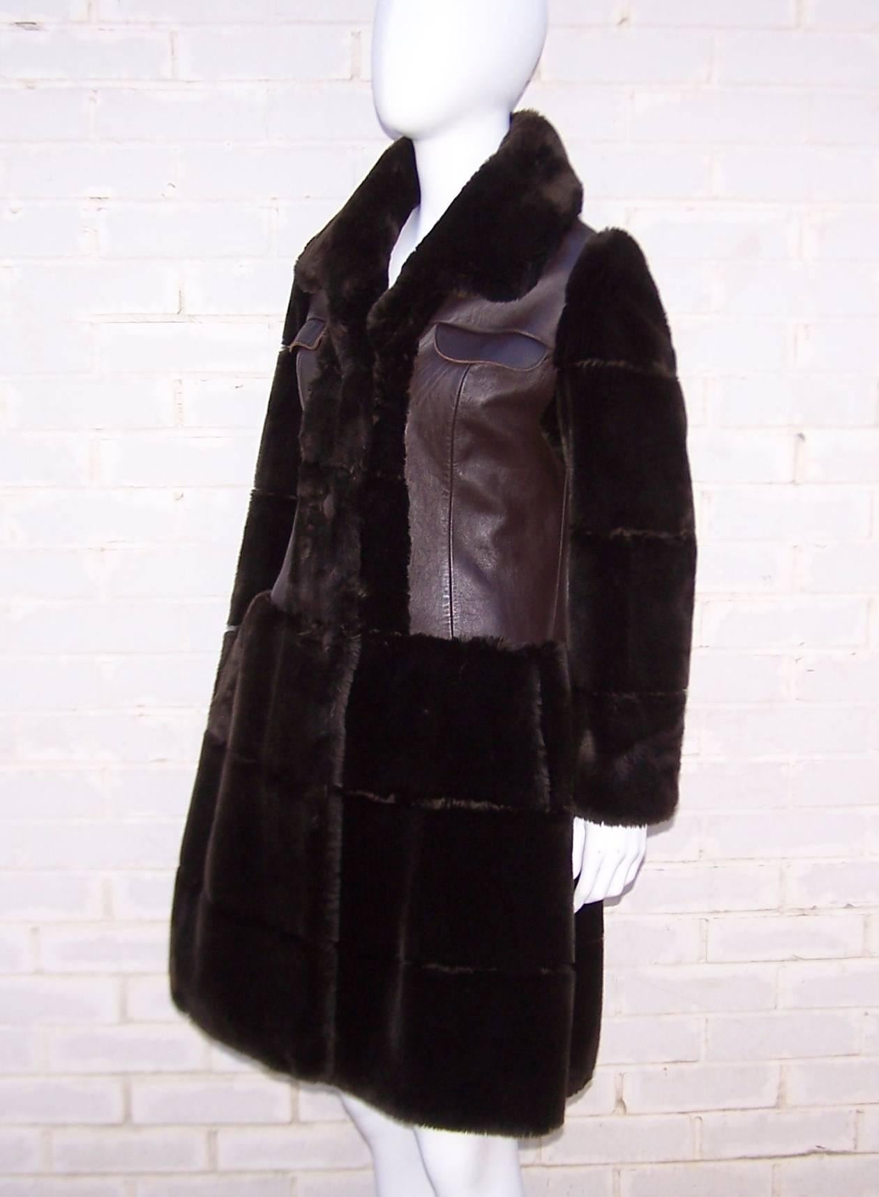 French 1960's Flight Jacket Style Brown Leather & Faux Fur Coat In Excellent Condition In Atlanta, GA